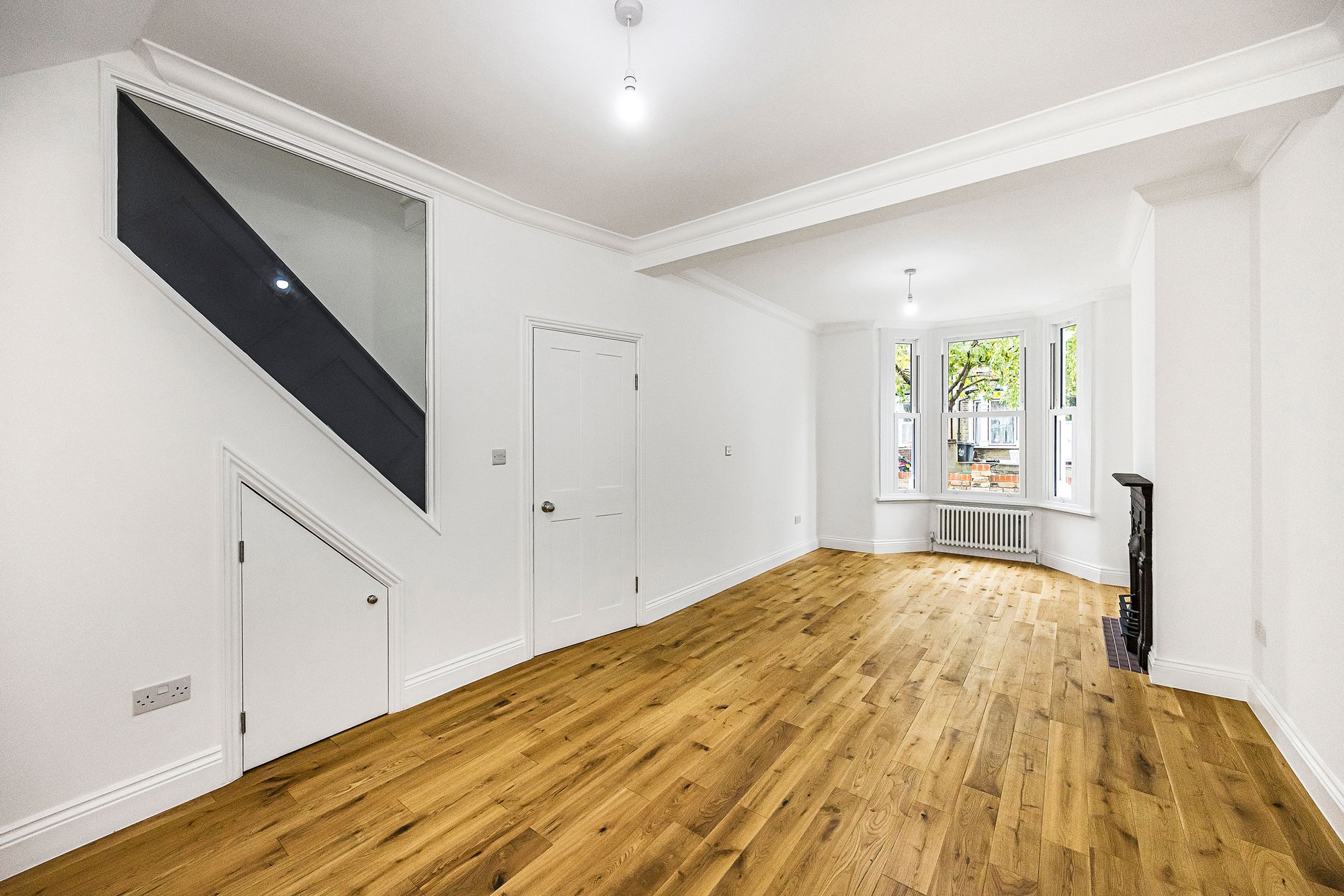 4 bed terraced house for sale in Balmoral Road, London  - Property Image 11