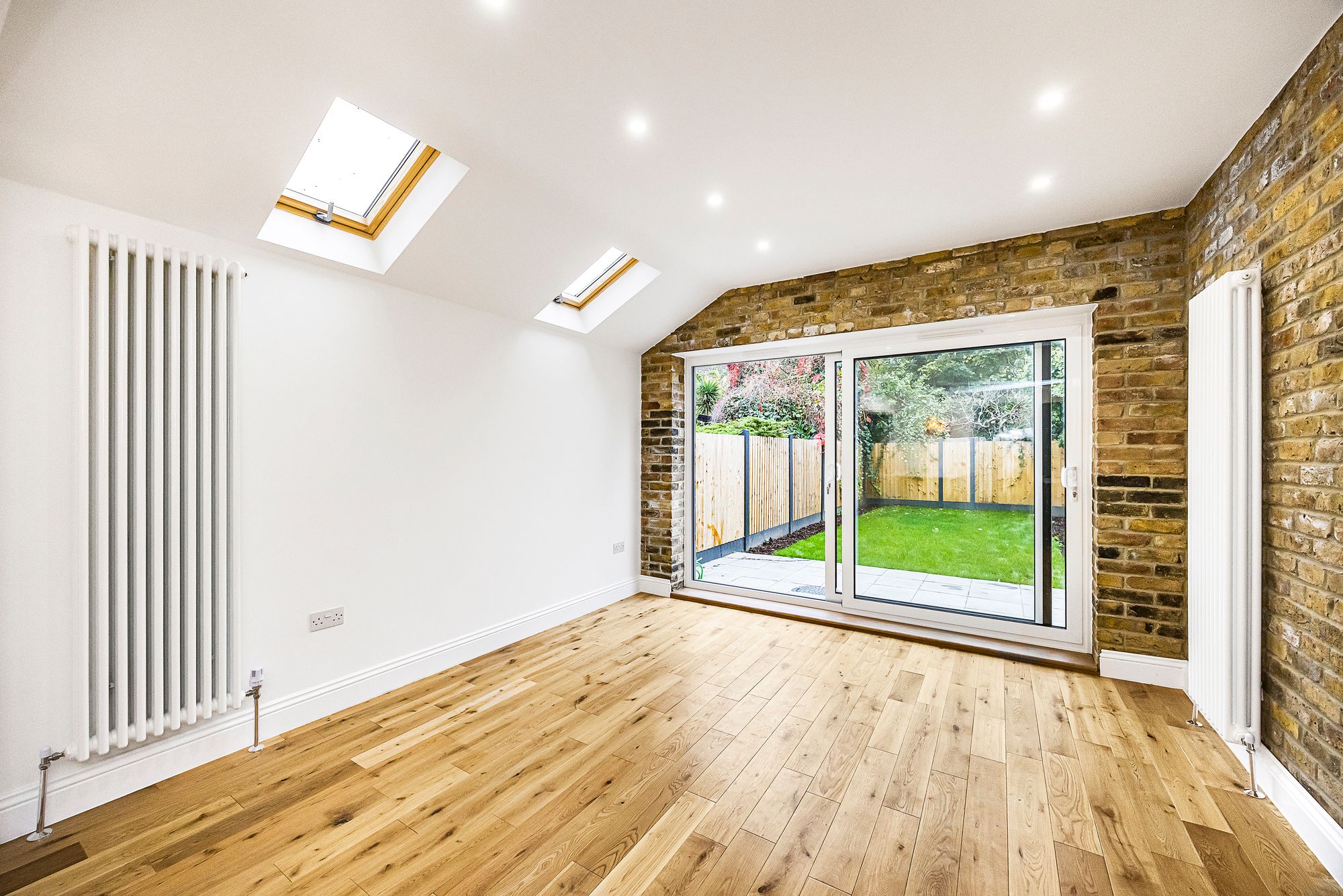 4 bed terraced house for sale in Balmoral Road, London  - Property Image 6