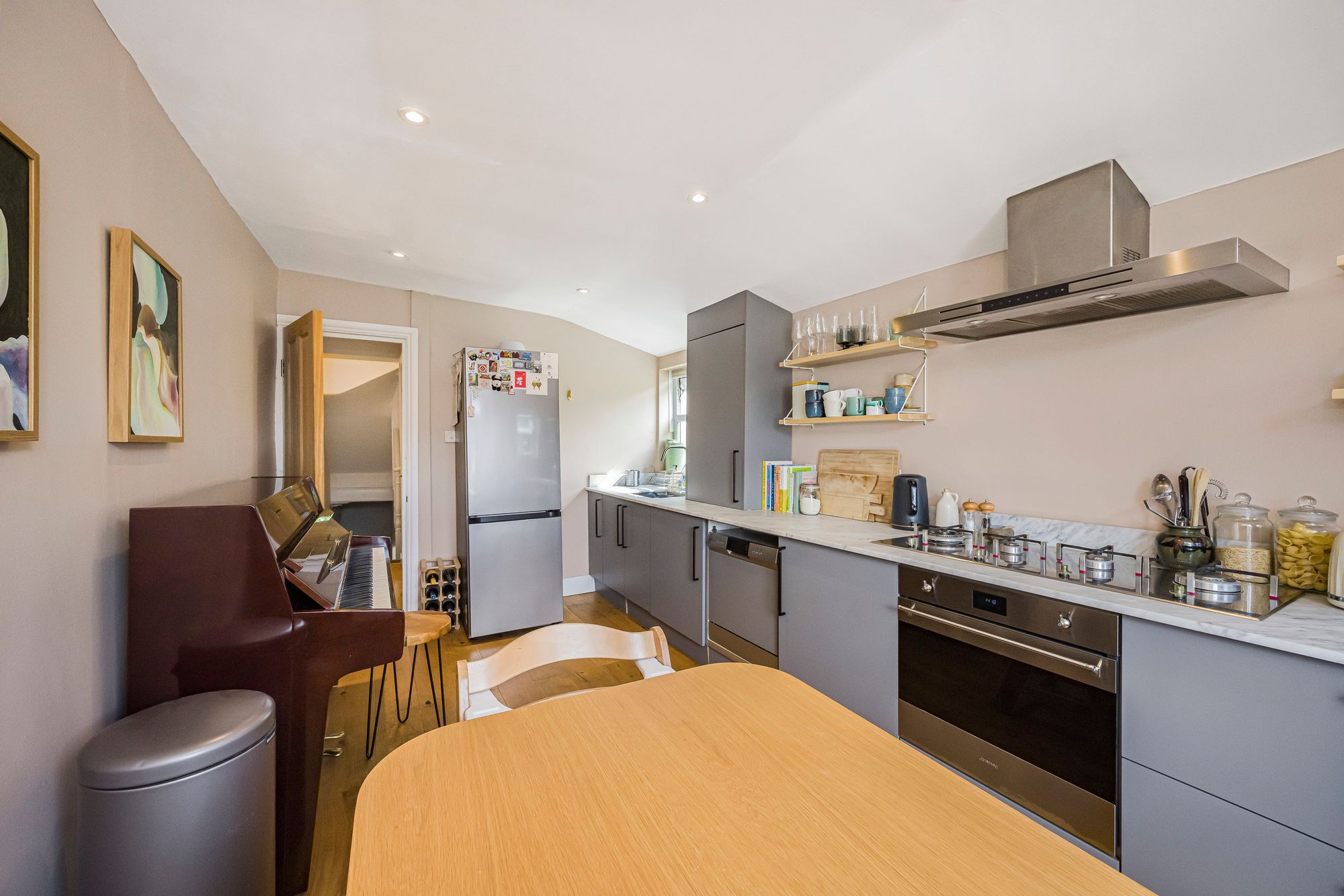 2 bed flat for sale in Murchison Road, Leyton, E10 5