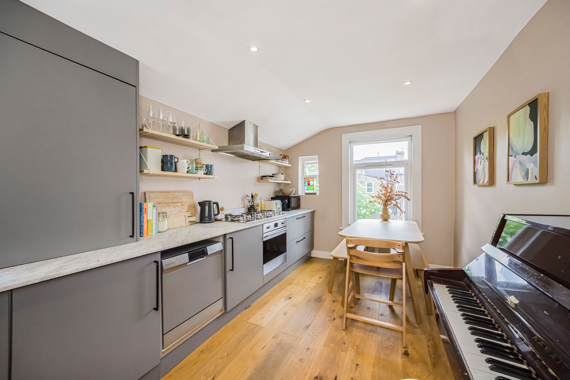 2 bed flat for sale in Murchison Road, Leyton, E10 4