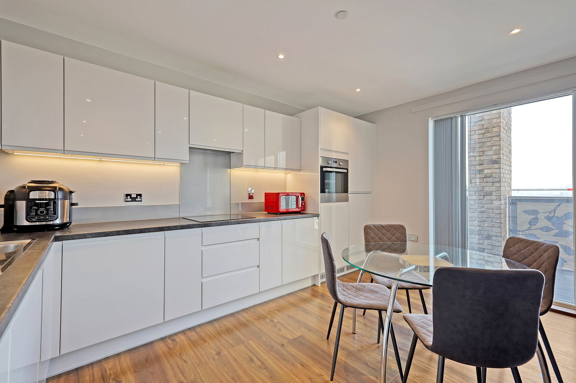 2 bed flat for sale in Dunedin Road, London  - Property Image 14