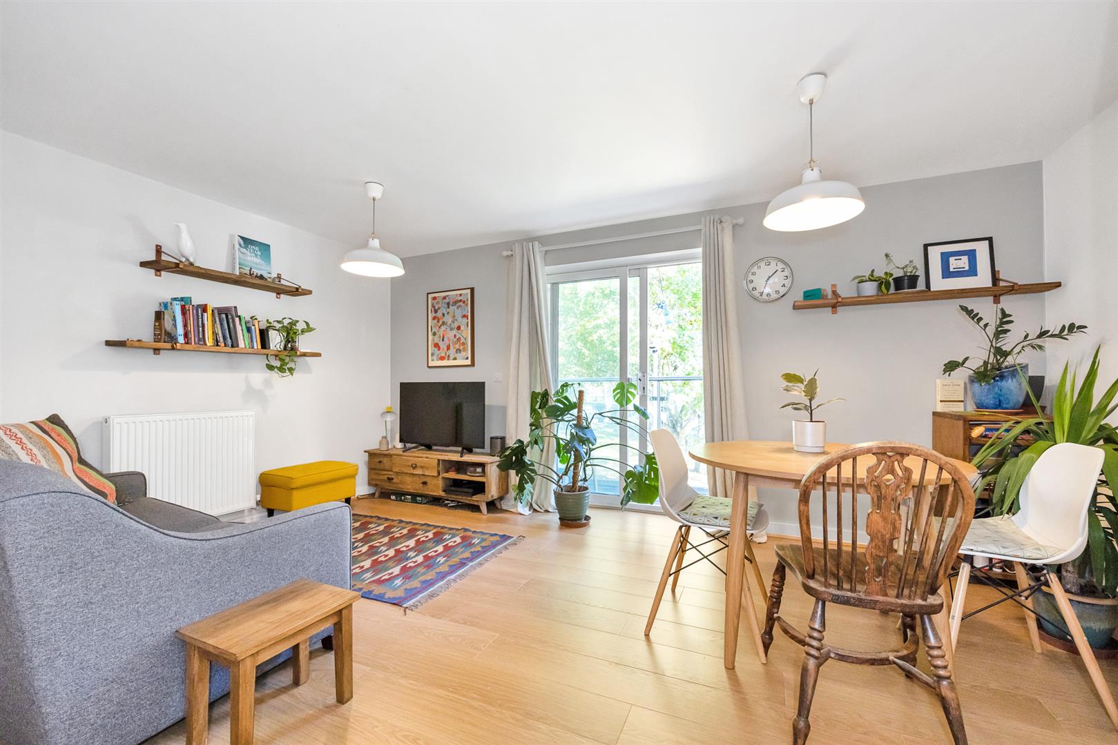 1 bed apartment for sale in Leyton Green Road, London  - Property Image 2