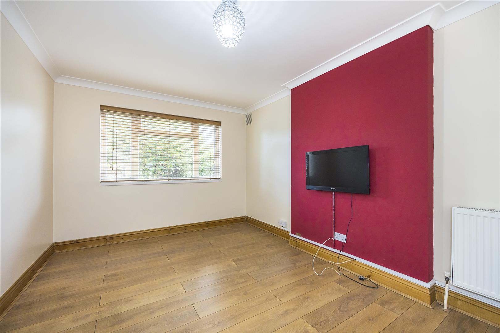 2 bed flat to rent in Brunswick Road, Leyton  - Property Image 3