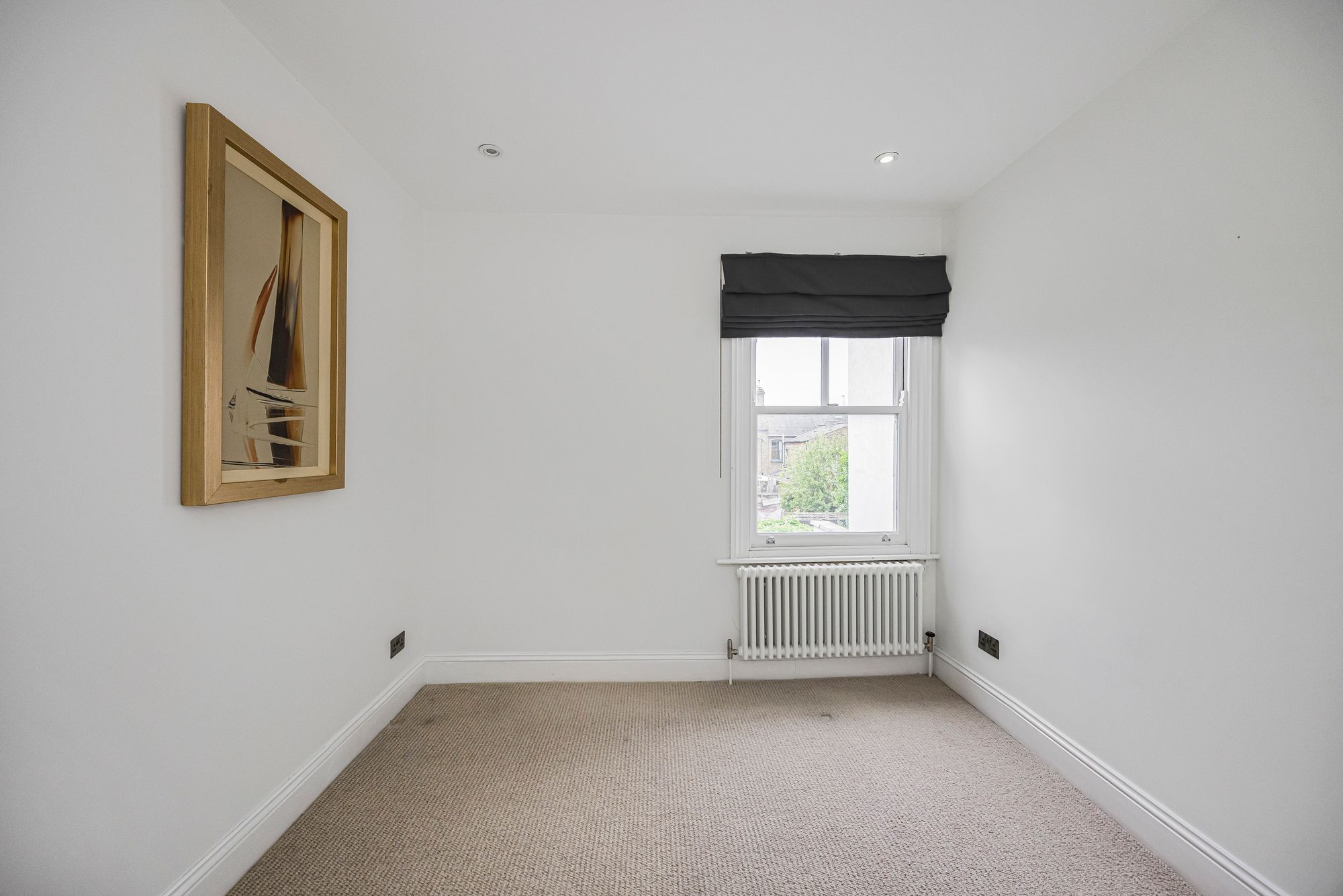 2 bed flat for sale in Francis Road, Leyton, E10 7