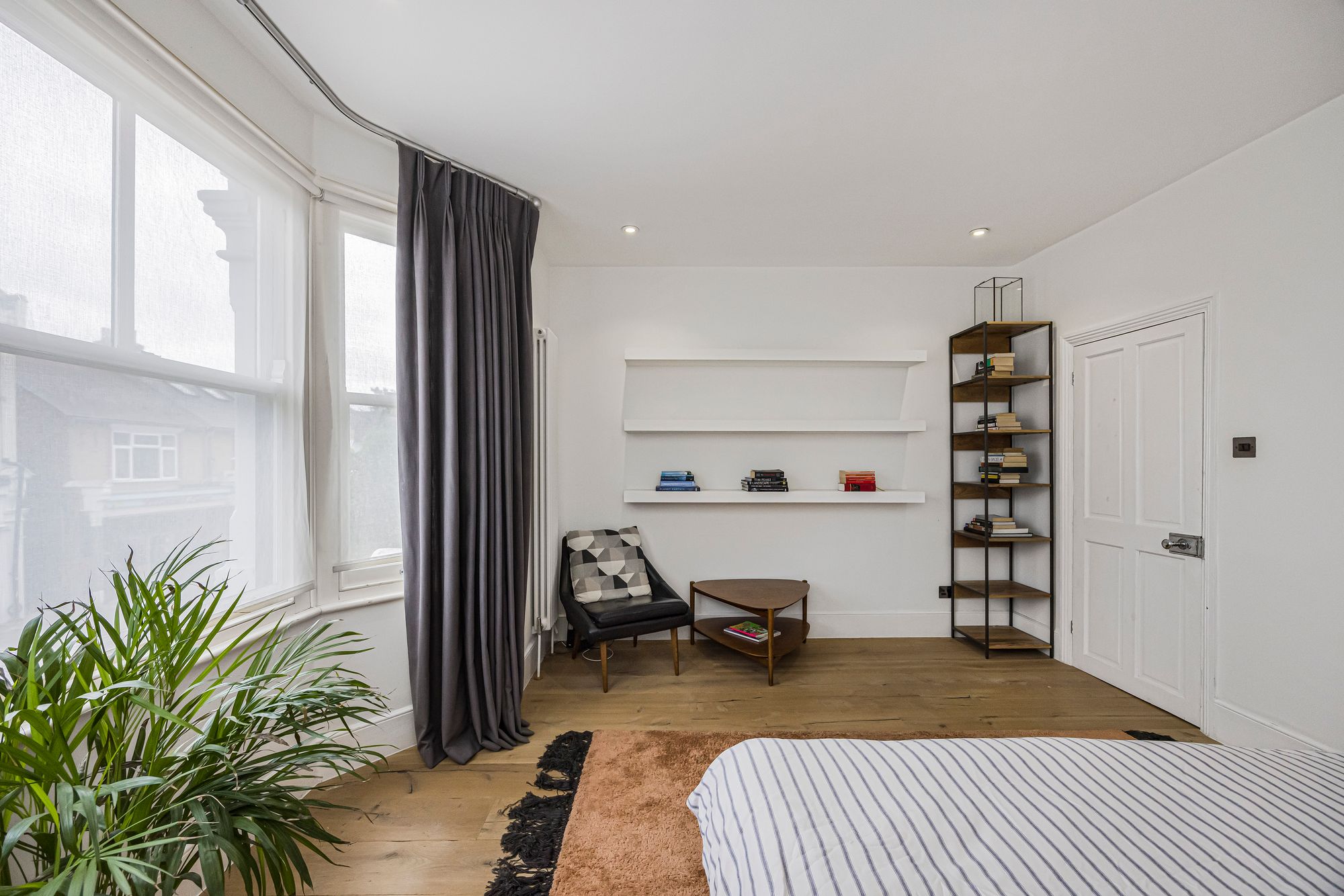 2 bed flat for sale in Francis Road, Leyton, E10 5