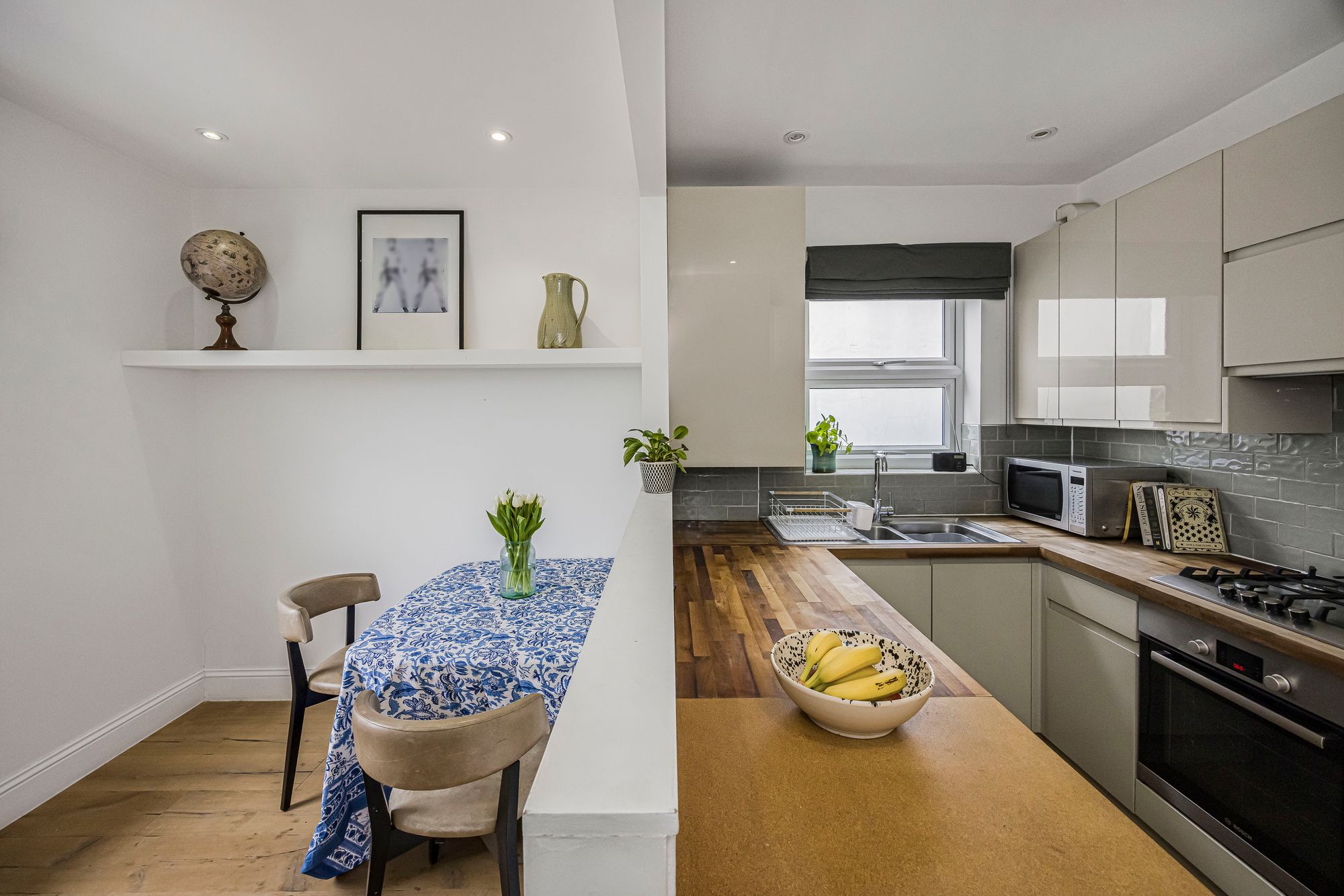 2 bed flat for sale in Francis Road, Leyton, E10 1