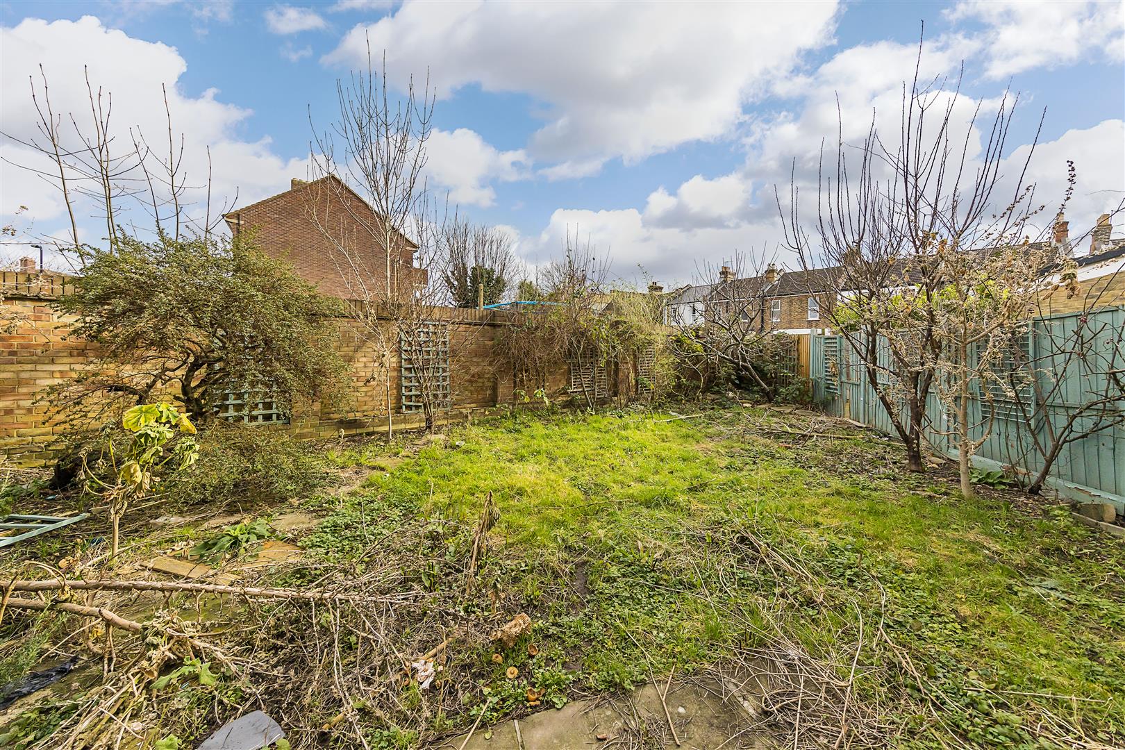 2 bed flat to rent in Brunswick Road, London  - Property Image 14