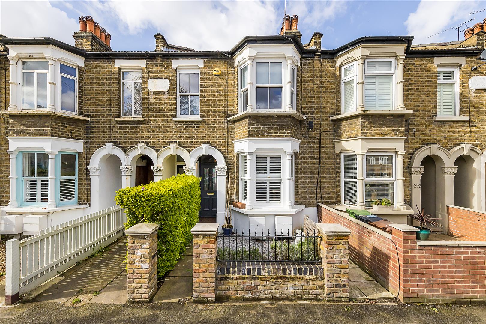 2 bed flat for sale in Francis Road, London  - Property Image 1