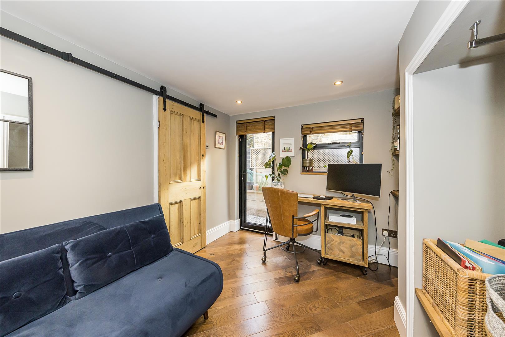 2 bed flat for sale in Francis Road, London  - Property Image 11