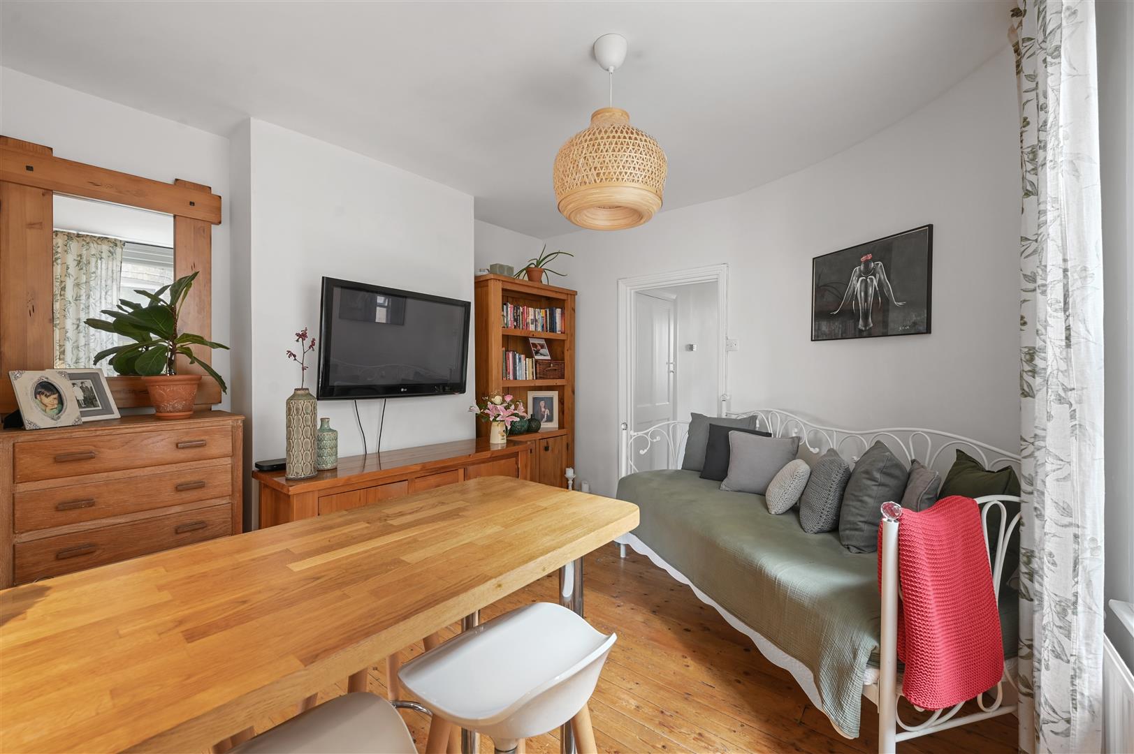 2 bed flat for sale in Goldsmith Road, London  - Property Image 11