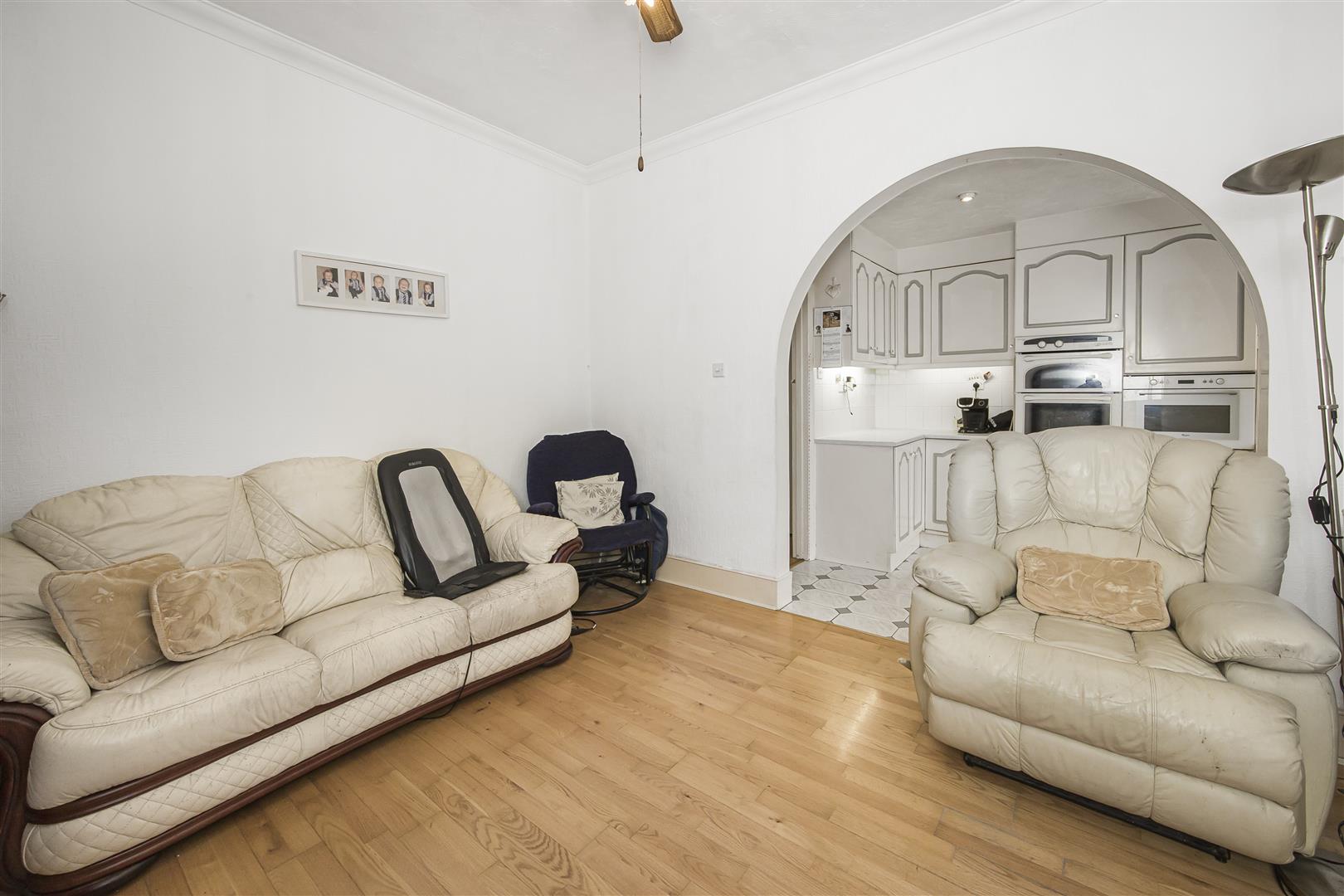 4 bed house for sale in Dawlish Road, London  - Property Image 8