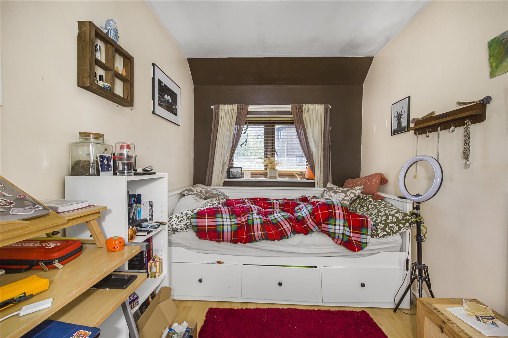 3 bed house for sale in Walnut Road, London  - Property Image 9