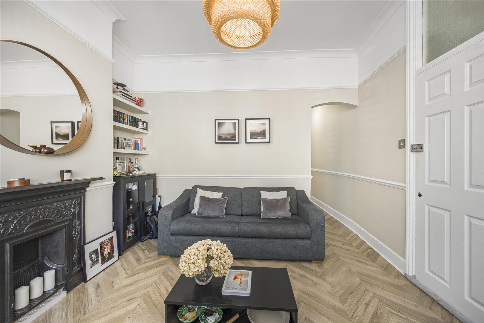 2 bed flat to rent in Buckland Road, London  - Property Image 15