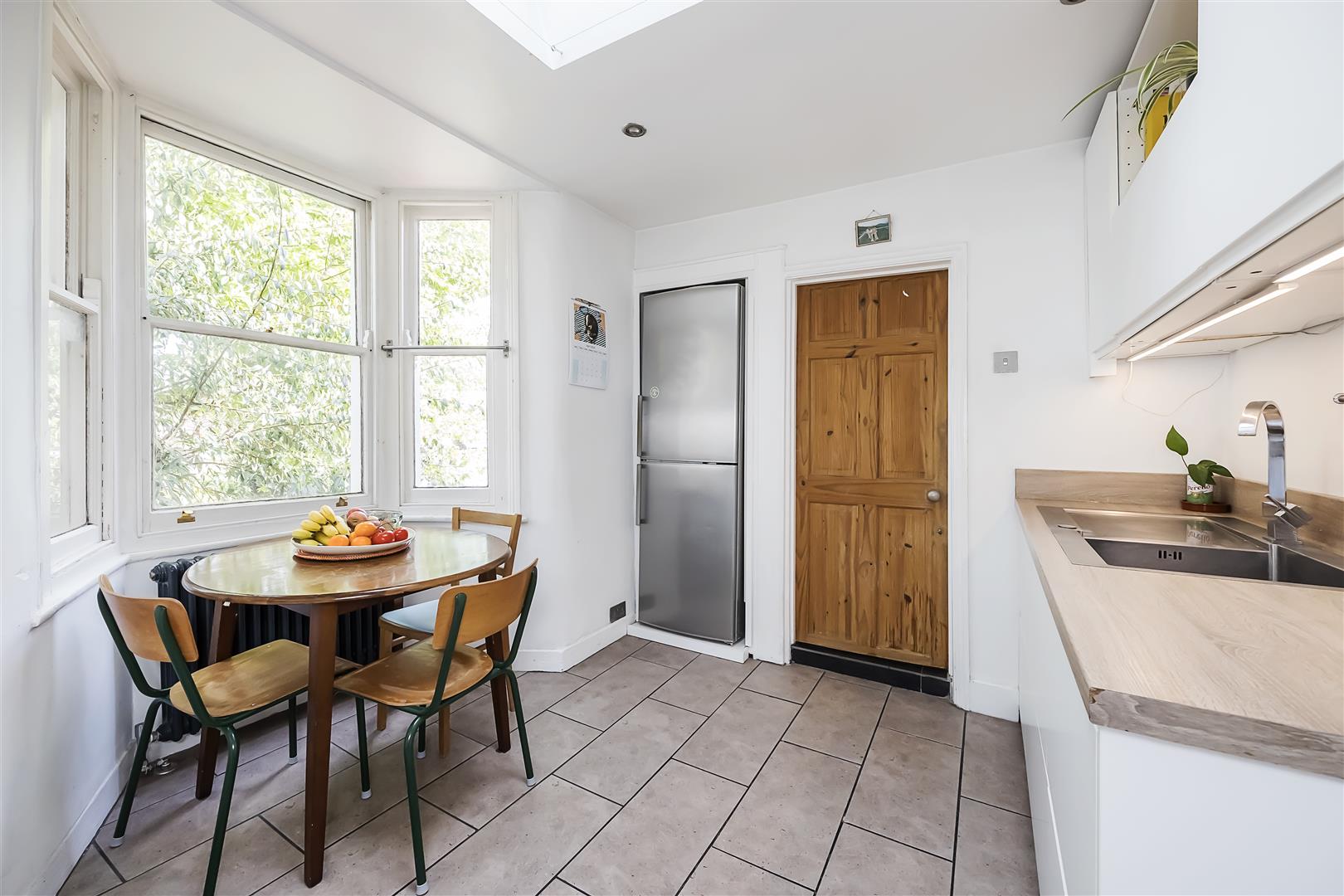 2 bed flat for sale in Mayville Road, London  - Property Image 6