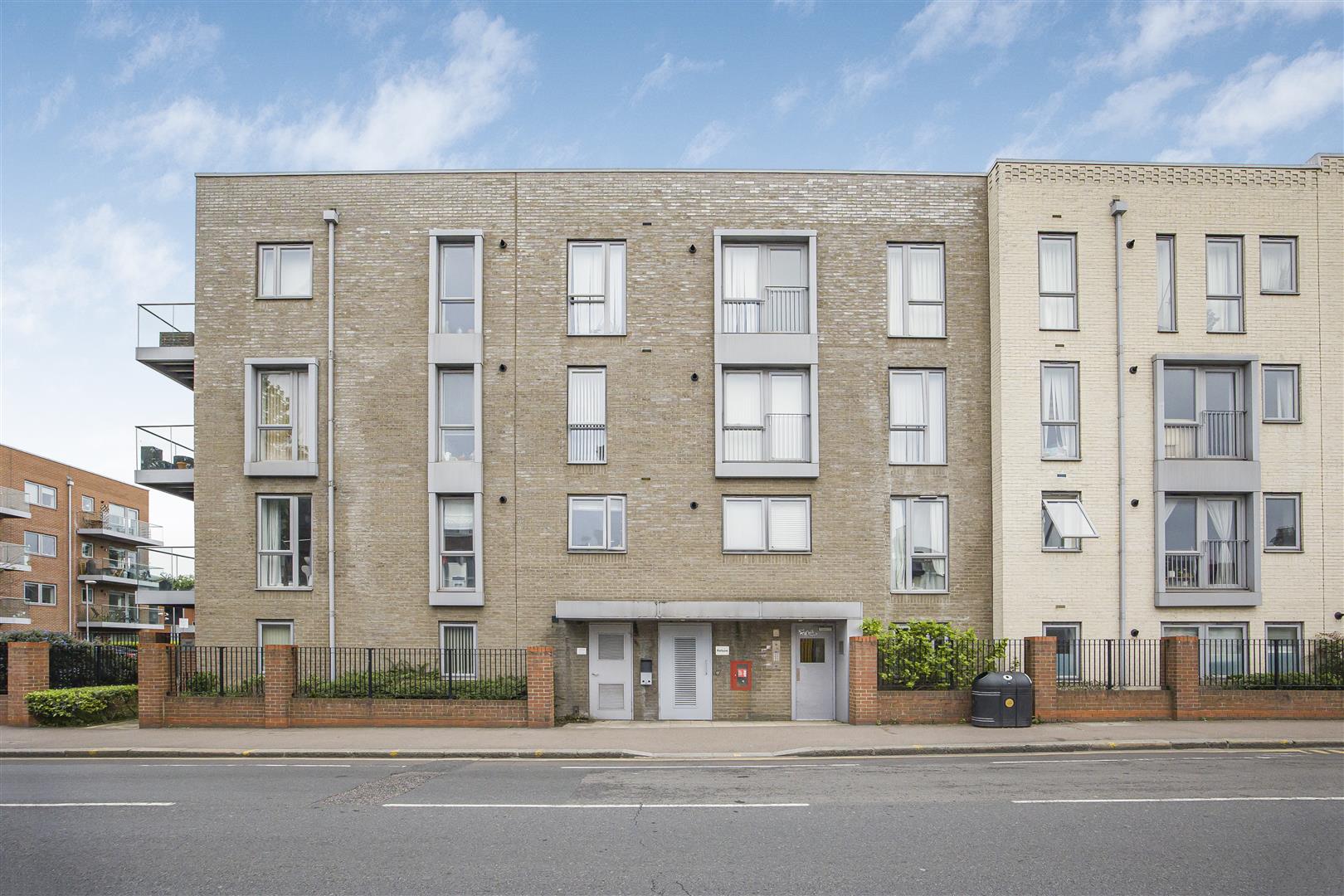 2 bed apartment for sale in High Road Leyton, London  - Property Image 6