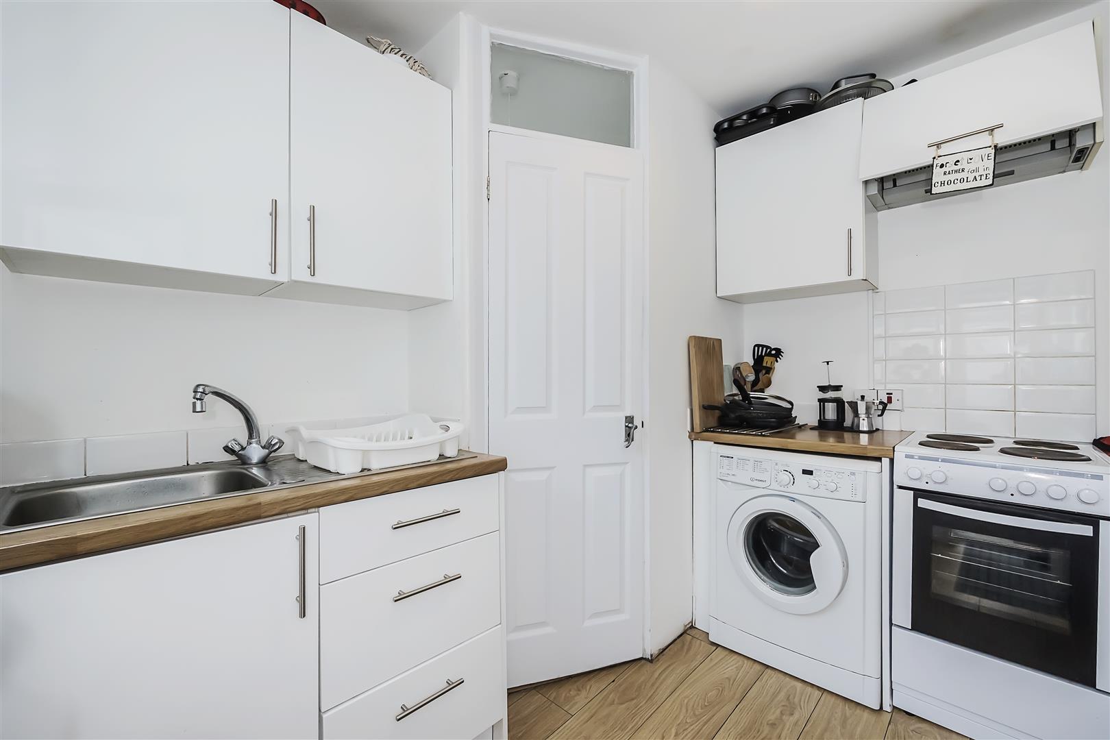 2 bed house to rent in Stewart Road, London  - Property Image 2