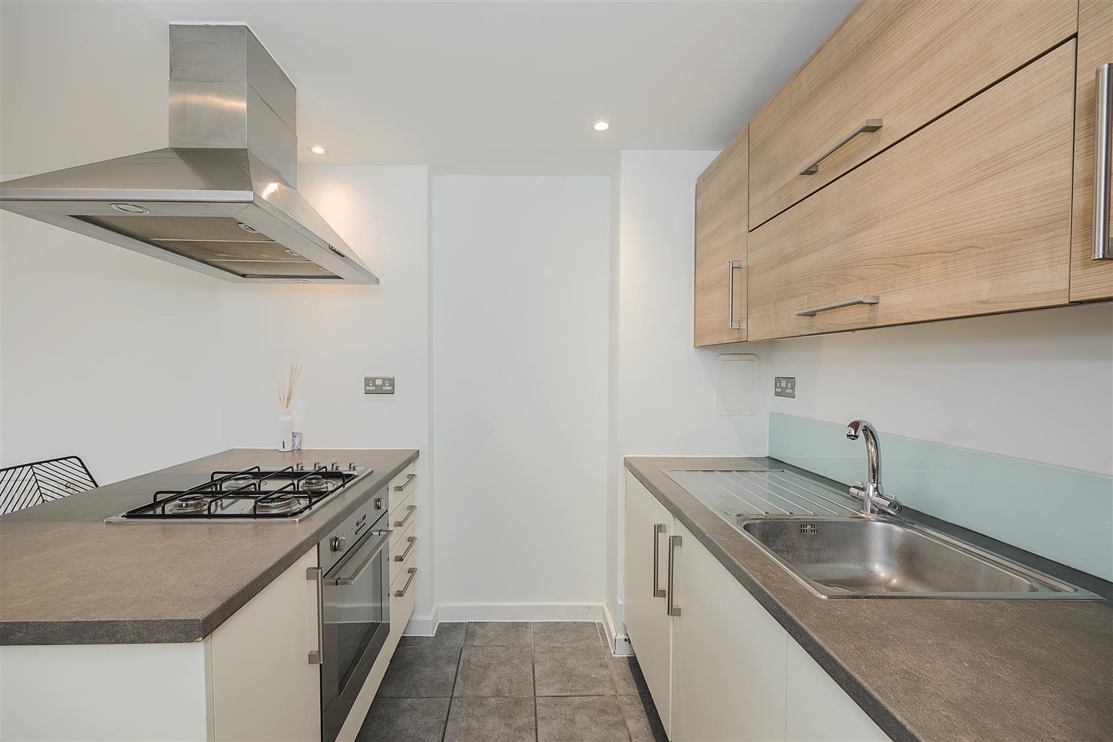 1 bed flat to rent in Mcfadden court, London  - Property Image 3