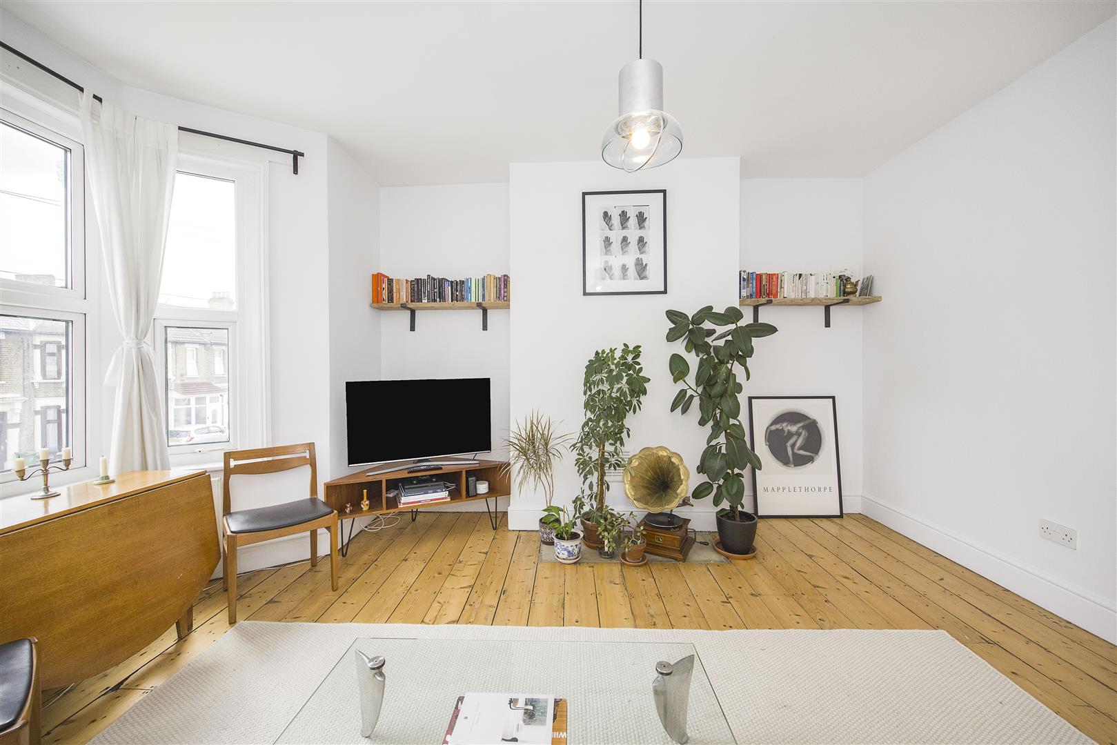 2 bed flat for sale in Grove Green Road, London  - Property Image 3