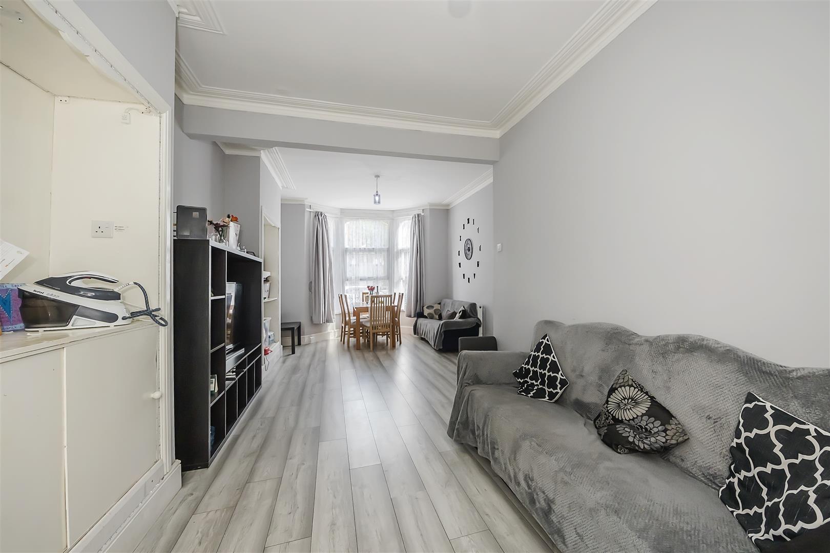 3 bed terraced house for sale in St. Georges Road, London  - Property Image 11