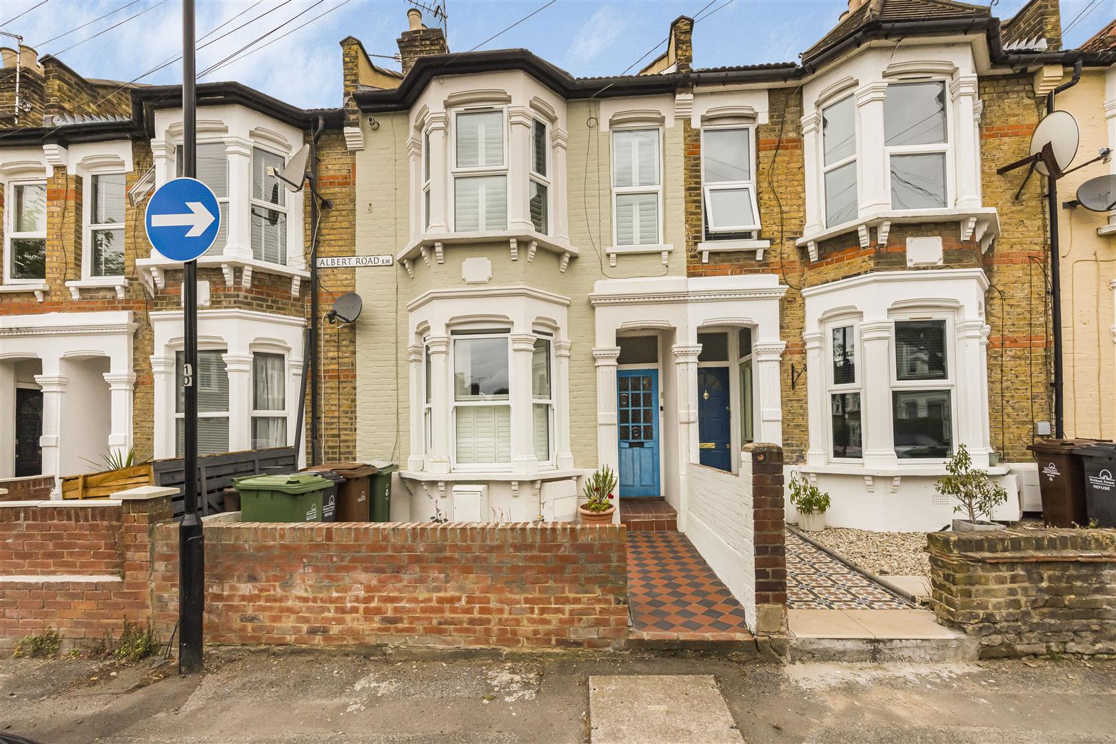 2 bed flat for sale in Albert Road, London  - Property Image 1