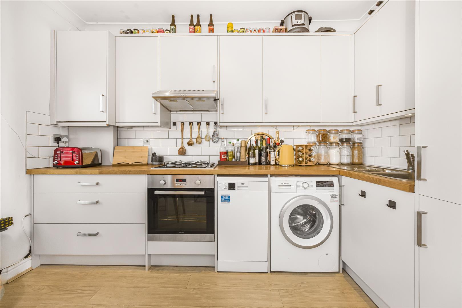 2 bed flat for sale in Albert Road, London  - Property Image 4