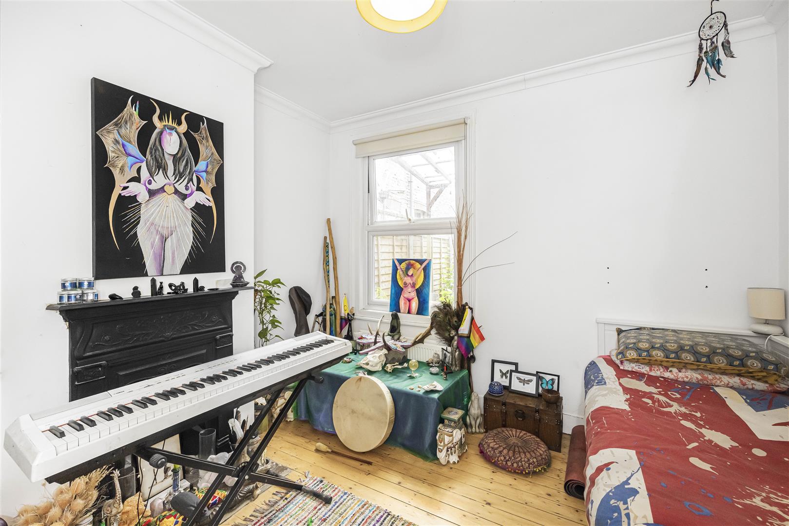 2 bed flat for sale in Clementina Road, London  - Property Image 8