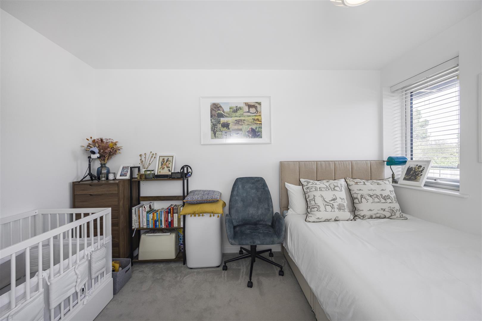 2 bed flat for sale in High Road Leyton, London  - Property Image 10