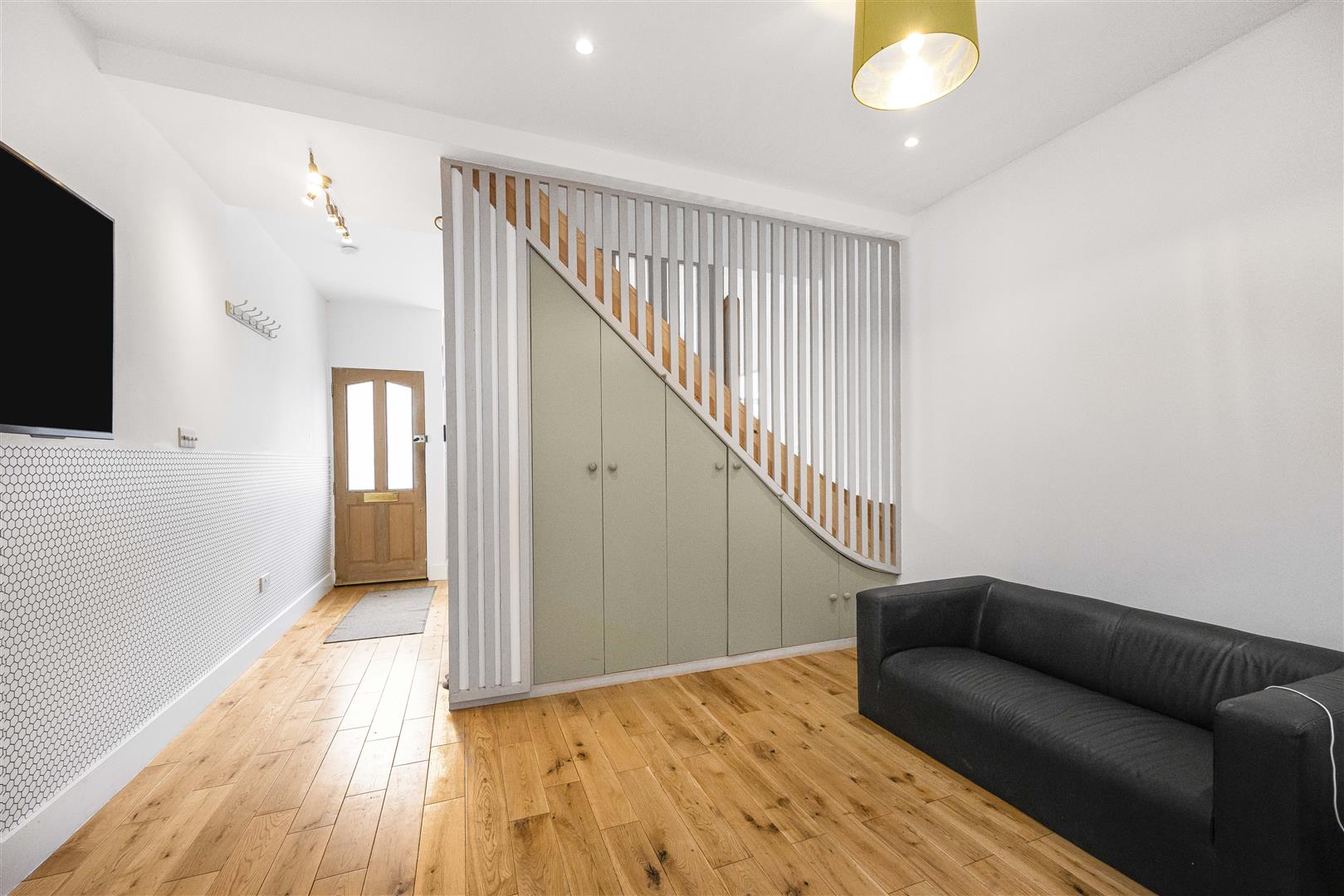 2 bed terraced house for sale in Primrose Road, London  - Property Image 6