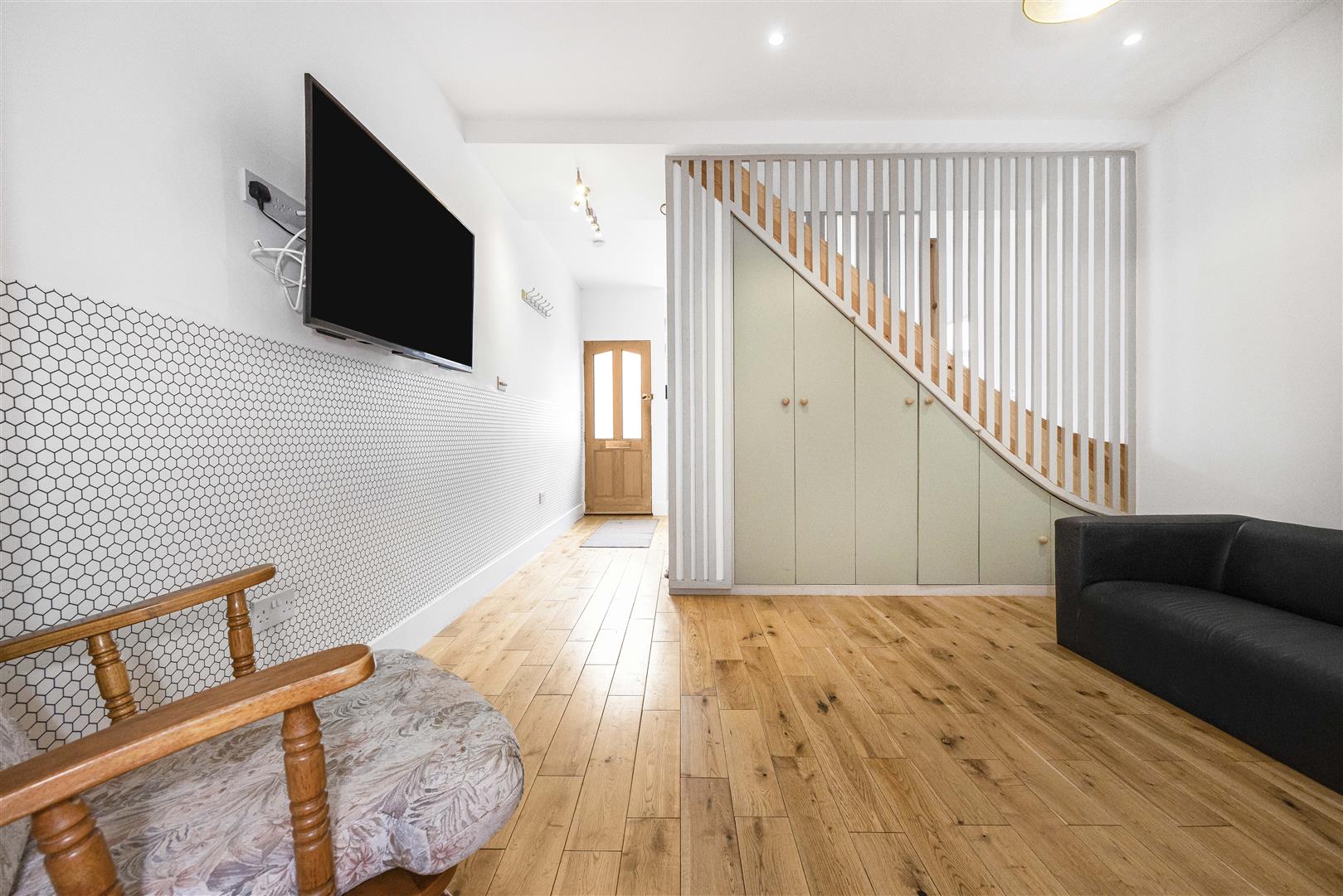 2 bed terraced house for sale in Primrose Road, London  - Property Image 4