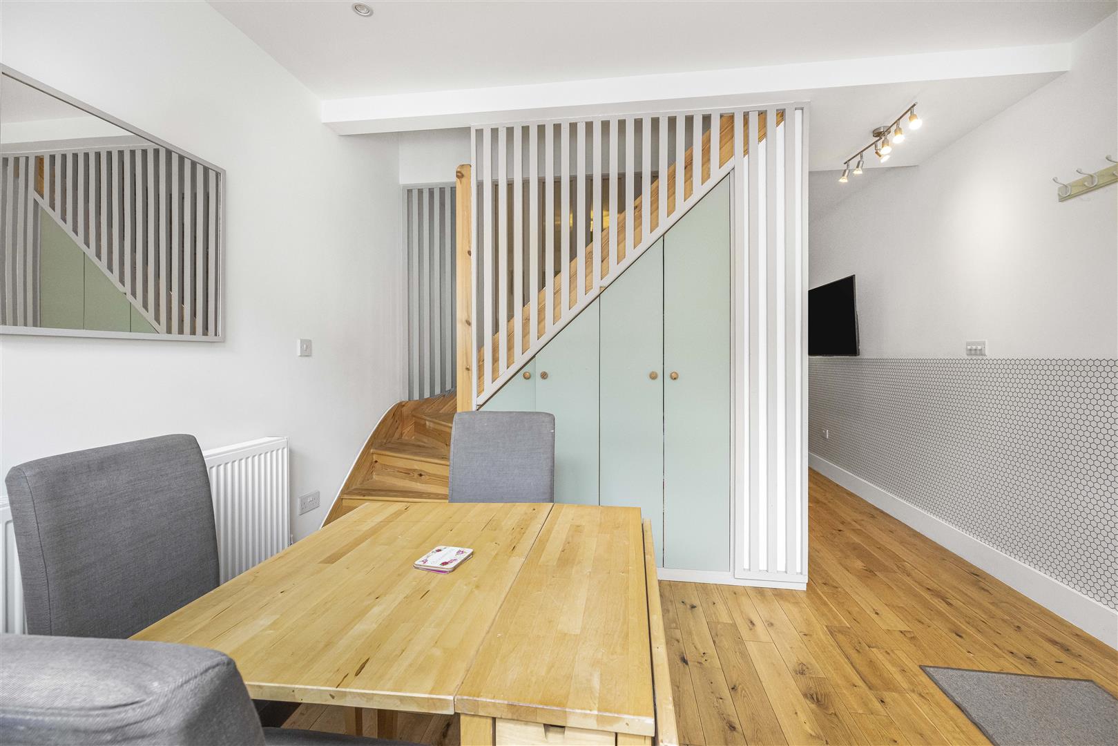 2 bed terraced house for sale in Primrose Road, London  - Property Image 16