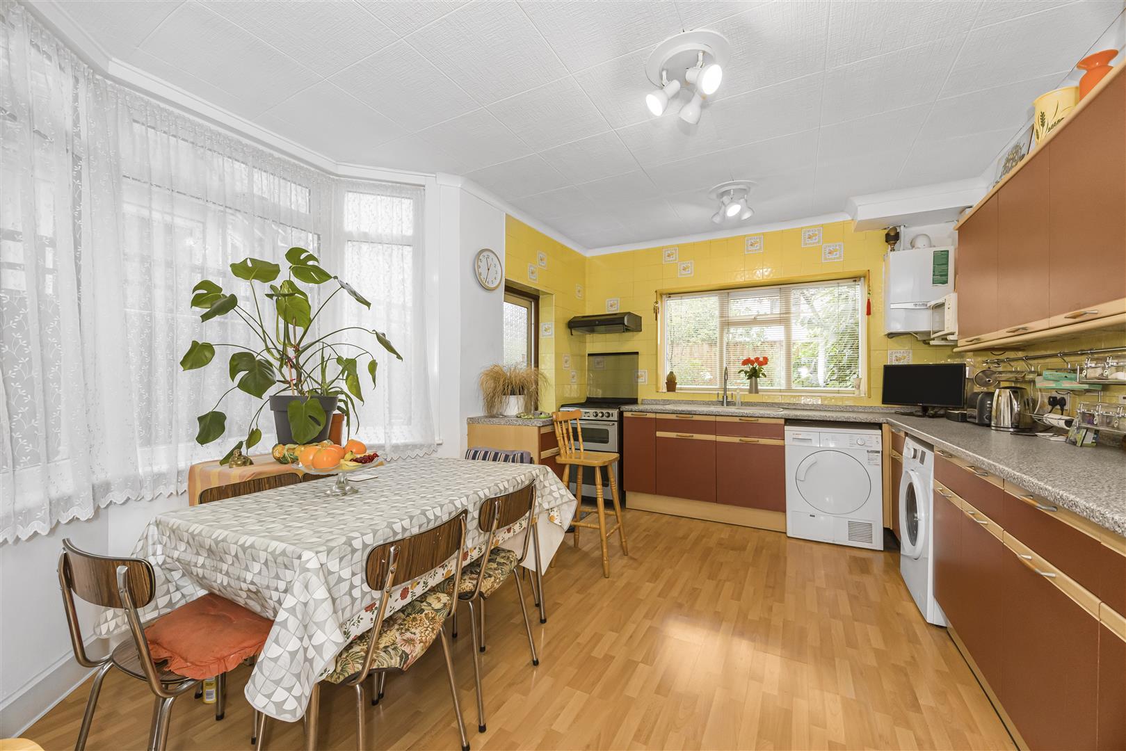 3 bed terraced house for sale in Hampton Road, Leytonstone  - Property Image 7