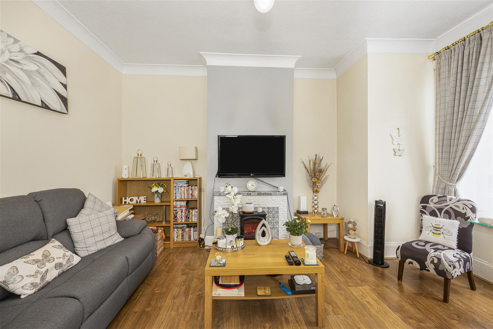 3 bed terraced house for sale in Belgrave Road, London  - Property Image 4