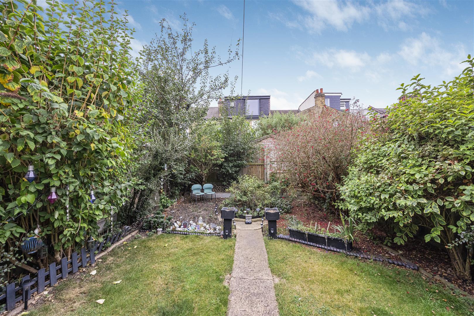 3 bed terraced house for sale in Belgrave Road, London  - Property Image 2