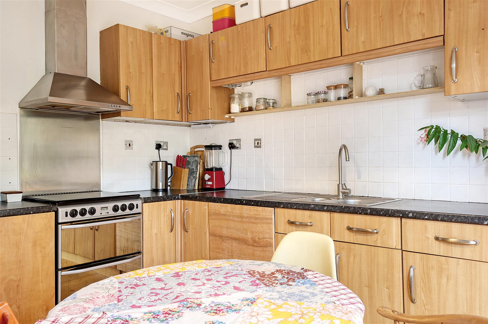 2 bed flat for sale in Perth Road, London  - Property Image 16