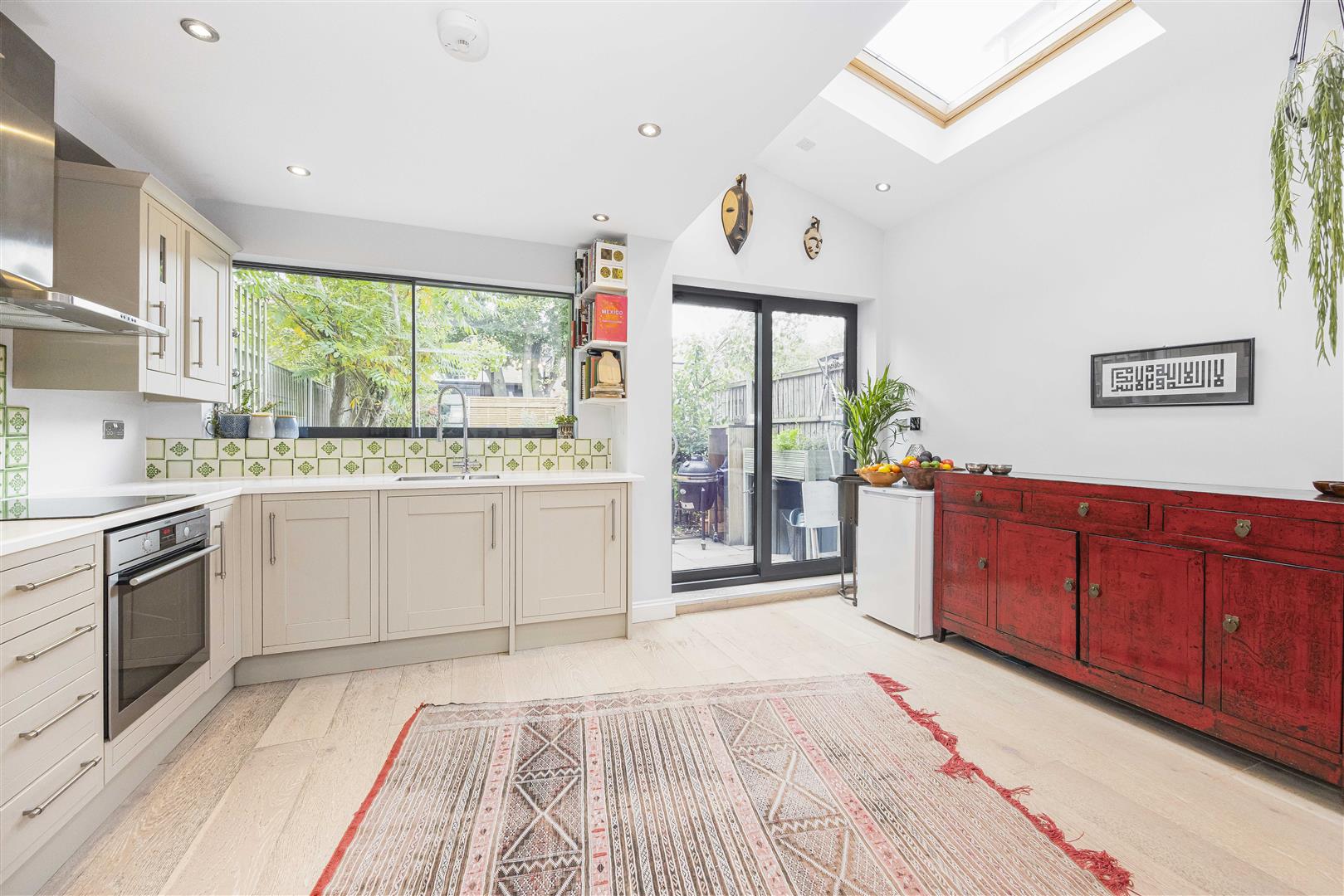 4 bed terraced house for sale in Adelaide Road, London  - Property Image 4