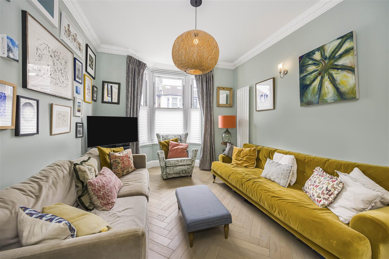 4 bed terraced house for sale in Waterloo Road, London  - Property Image 3