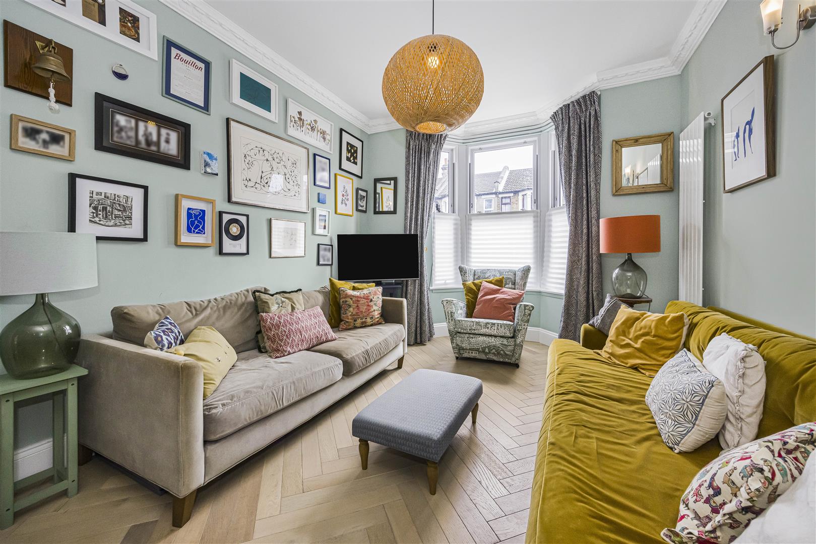 4 bed terraced house for sale in Waterloo Road, London  - Property Image 2