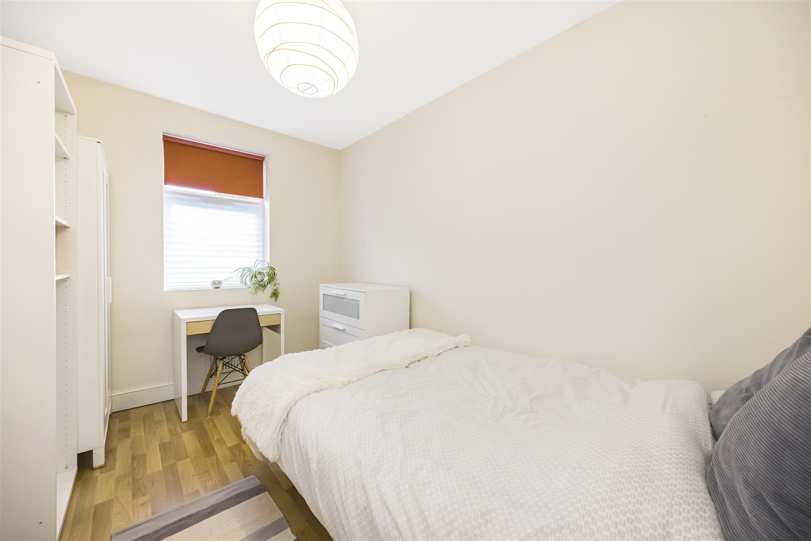 4 bed terraced house for sale in The Green, London  - Property Image 12