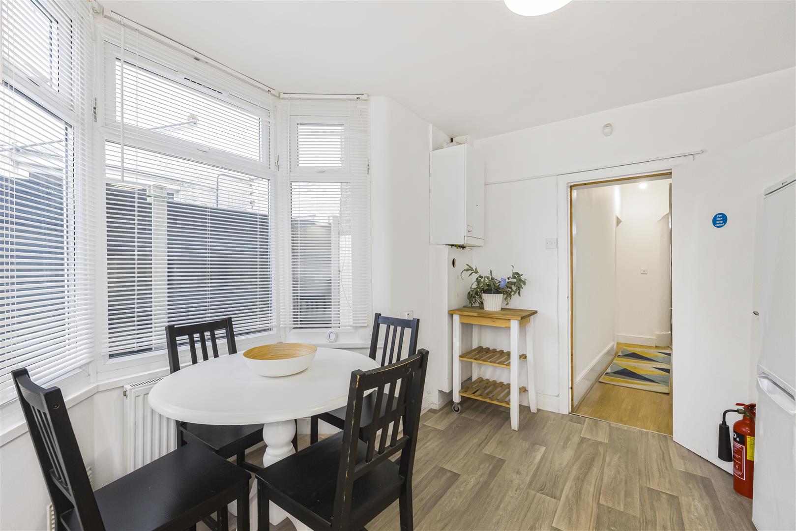 4 bed terraced house for sale in The Green, London  - Property Image 9