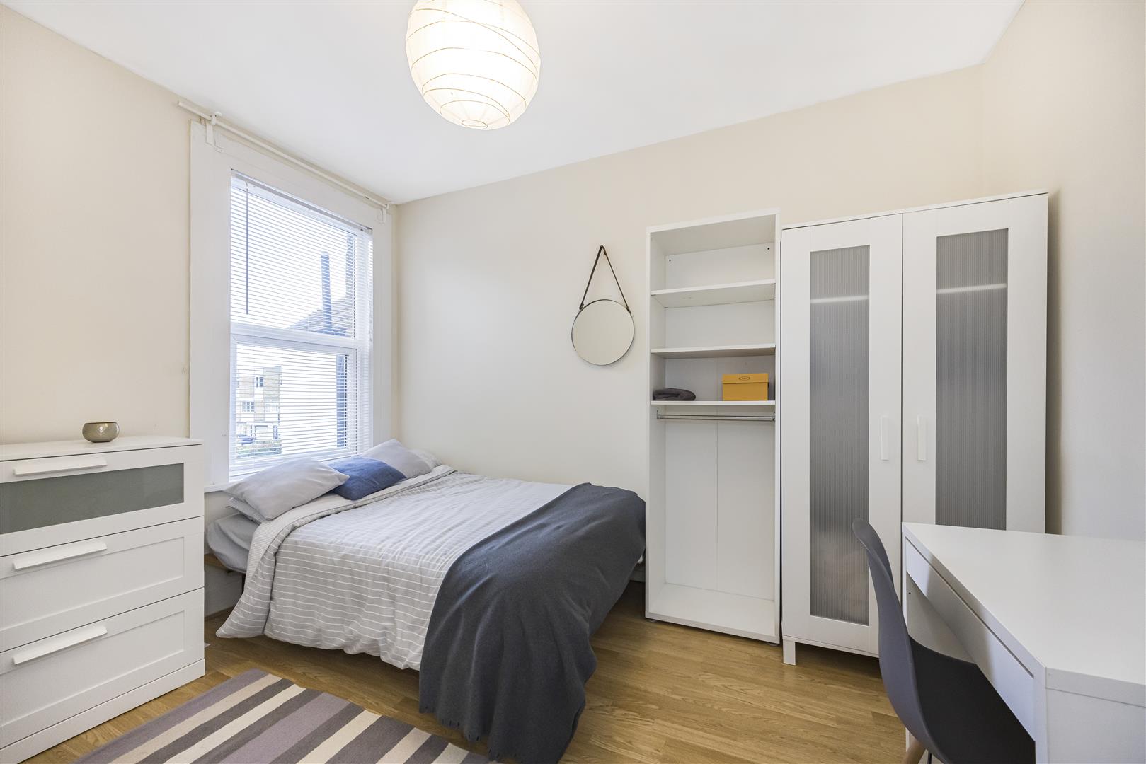 4 bed terraced house for sale in The Green, London  - Property Image 15