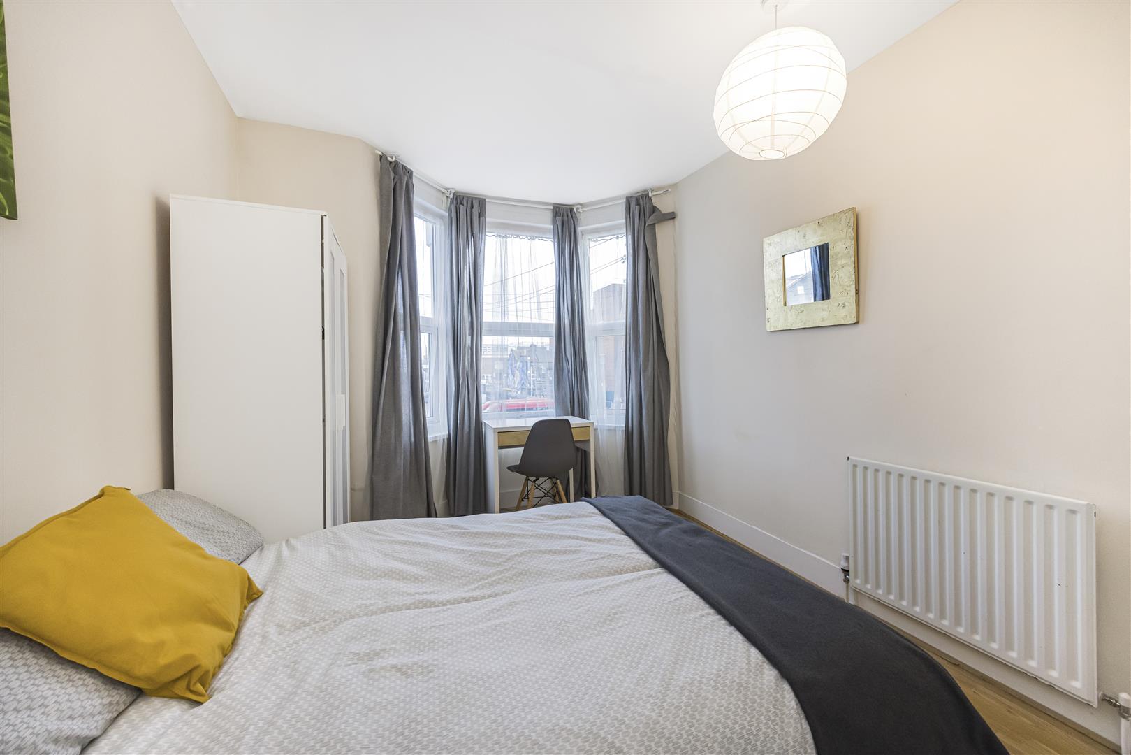 4 bed terraced house for sale in The Green, London  - Property Image 22