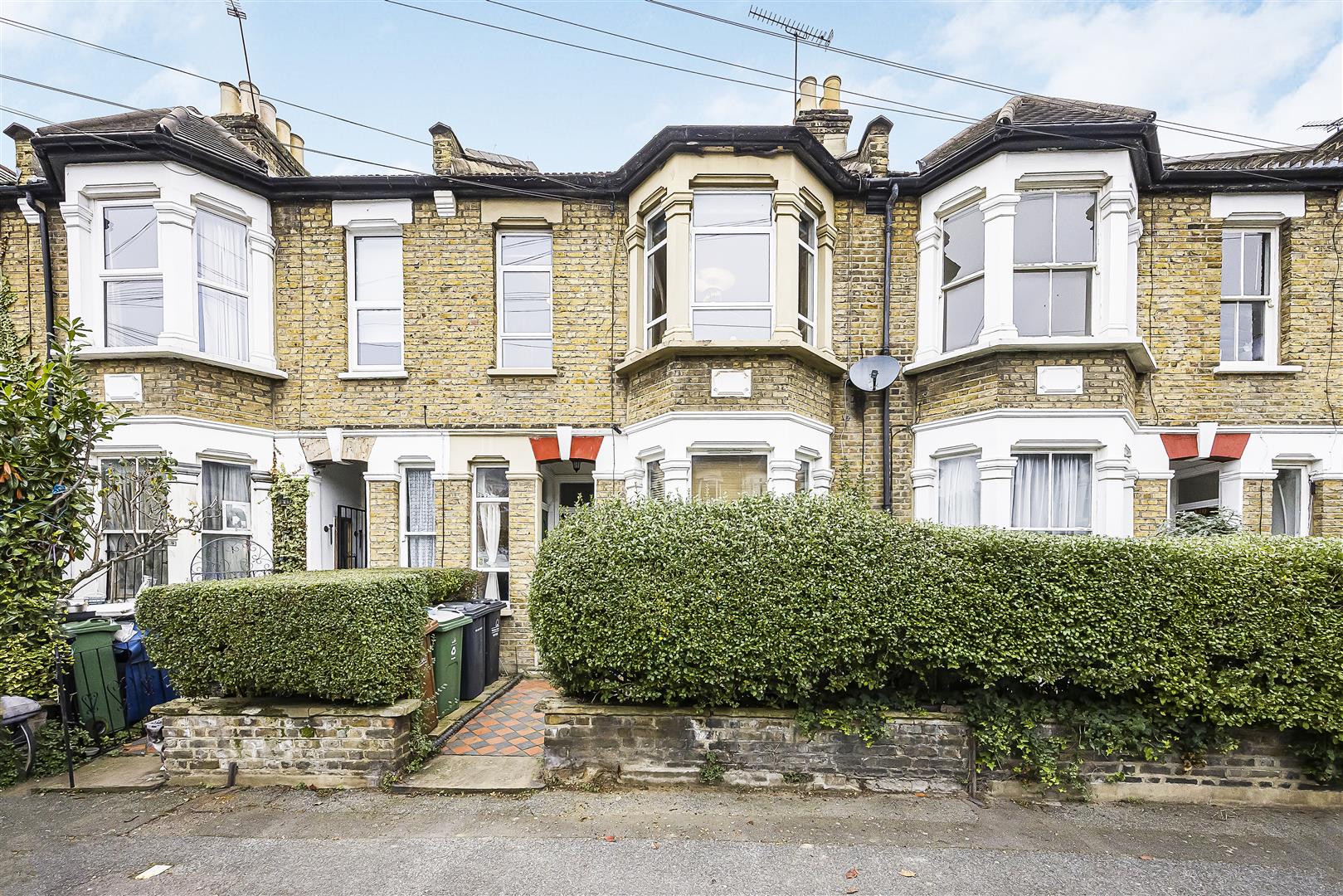 2 bed flat for sale in Albert Road, London  - Property Image 1