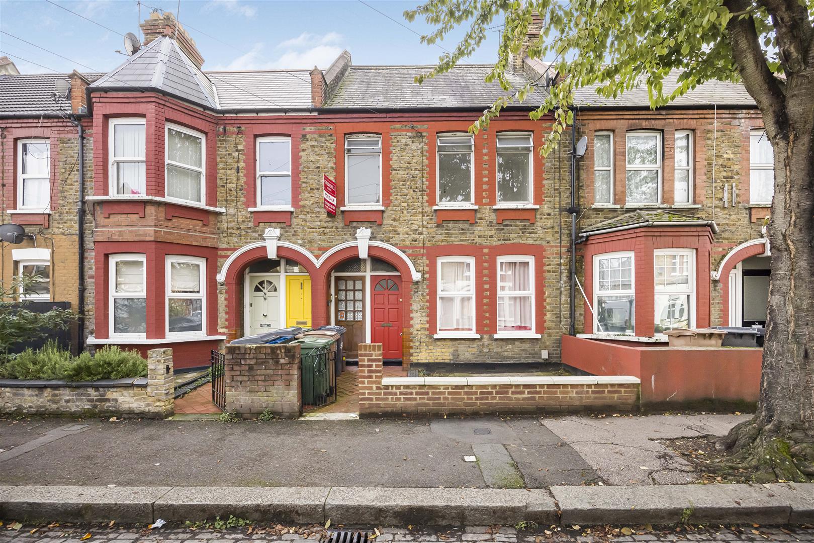 1 bed flat for sale in Seymour Road, London  - Property Image 1