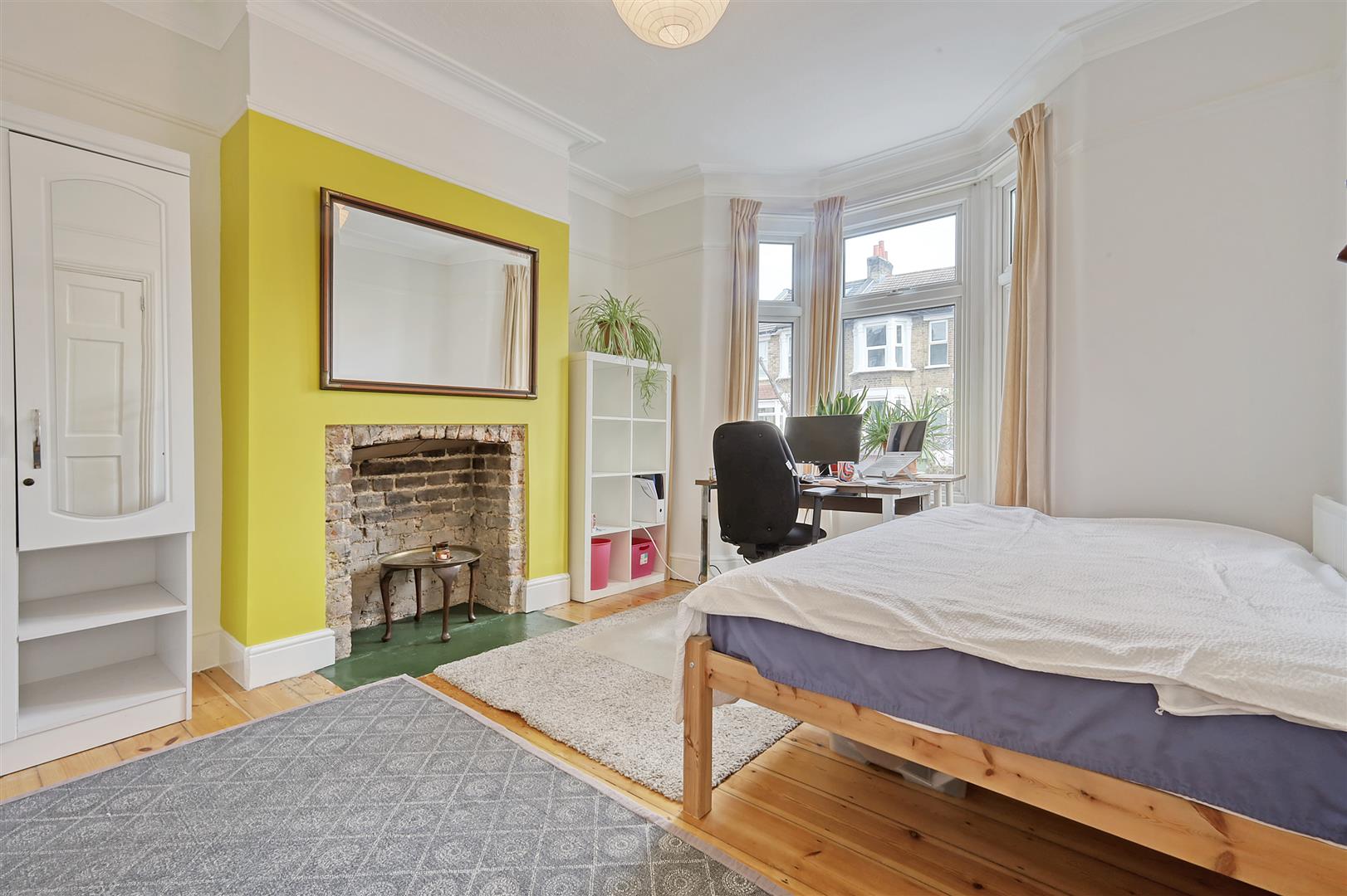 3 bed house for sale in Manor Road, London  - Property Image 3