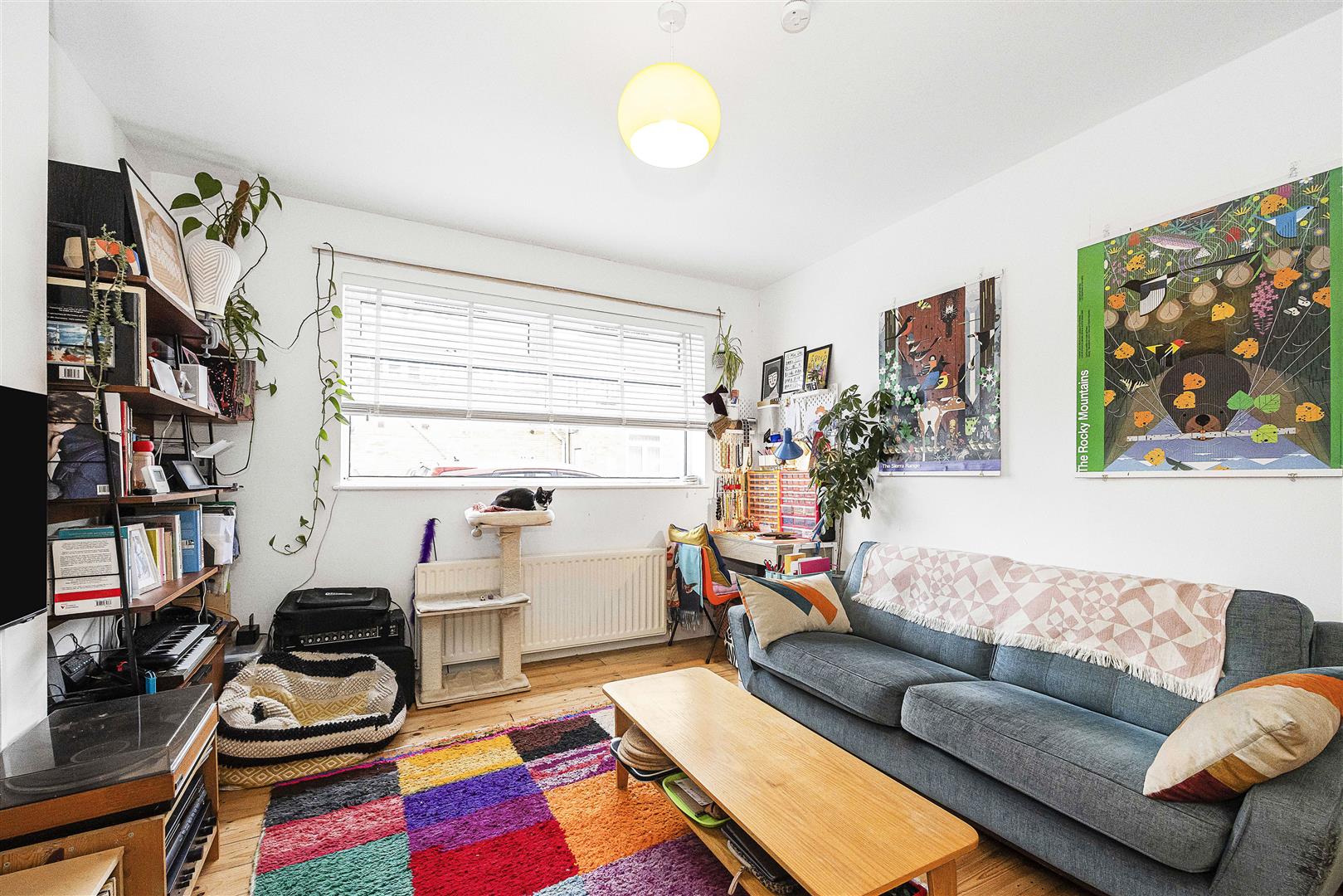 2 bed flat for sale in Leigh Road, London  - Property Image 5