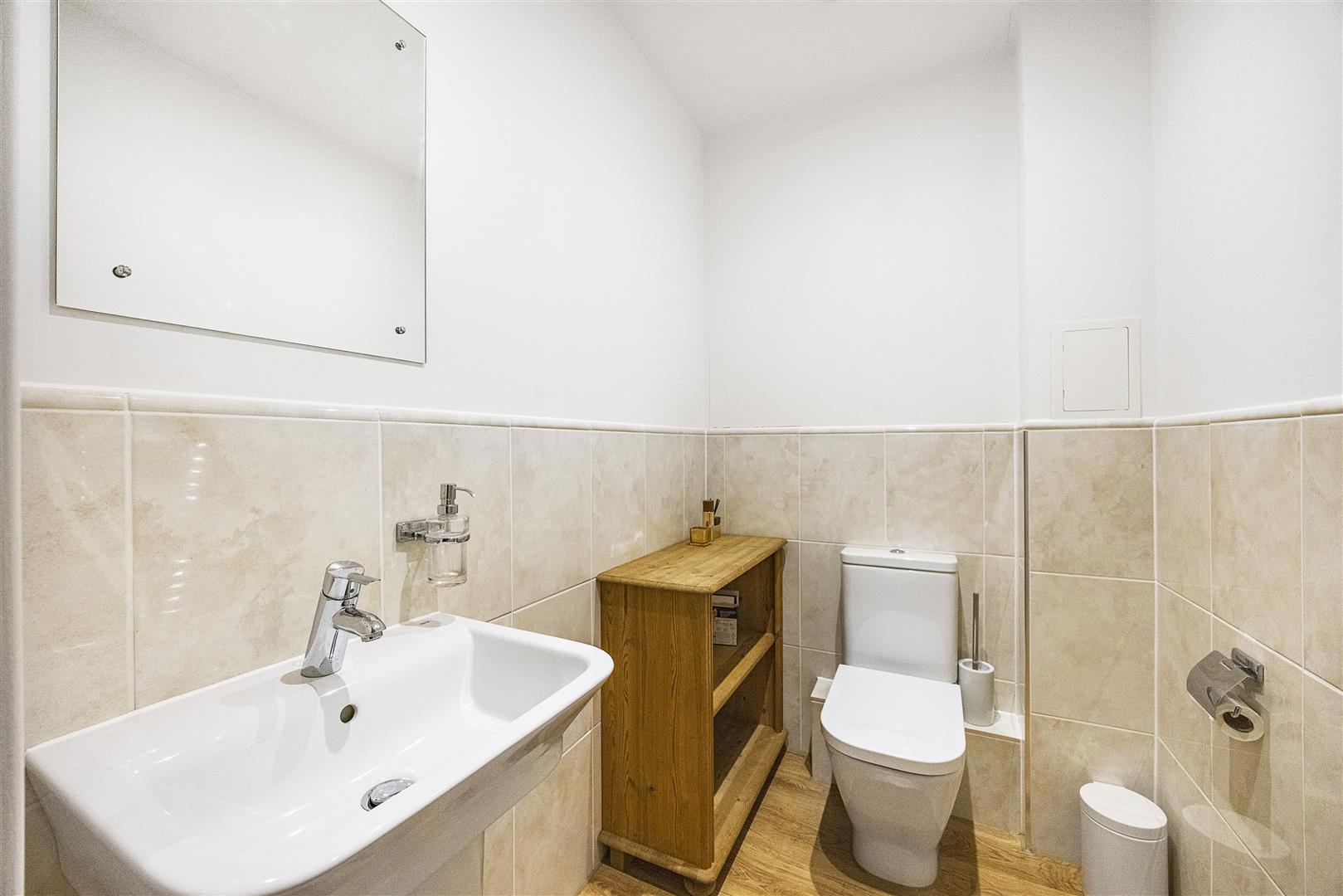 4 bed terraced house for sale in Claude Road, London  - Property Image 6