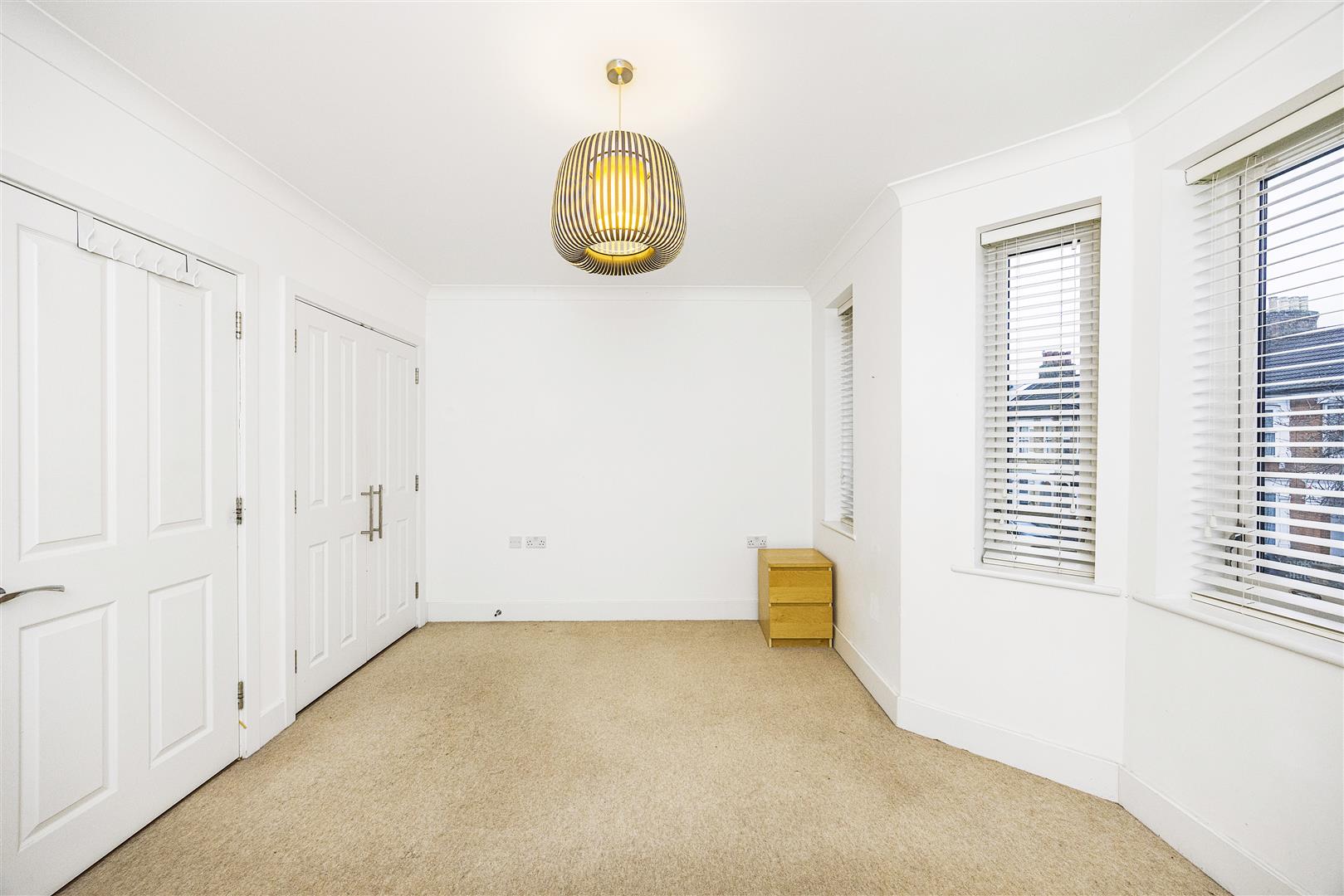 4 bed terraced house for sale in Claude Road, London  - Property Image 16