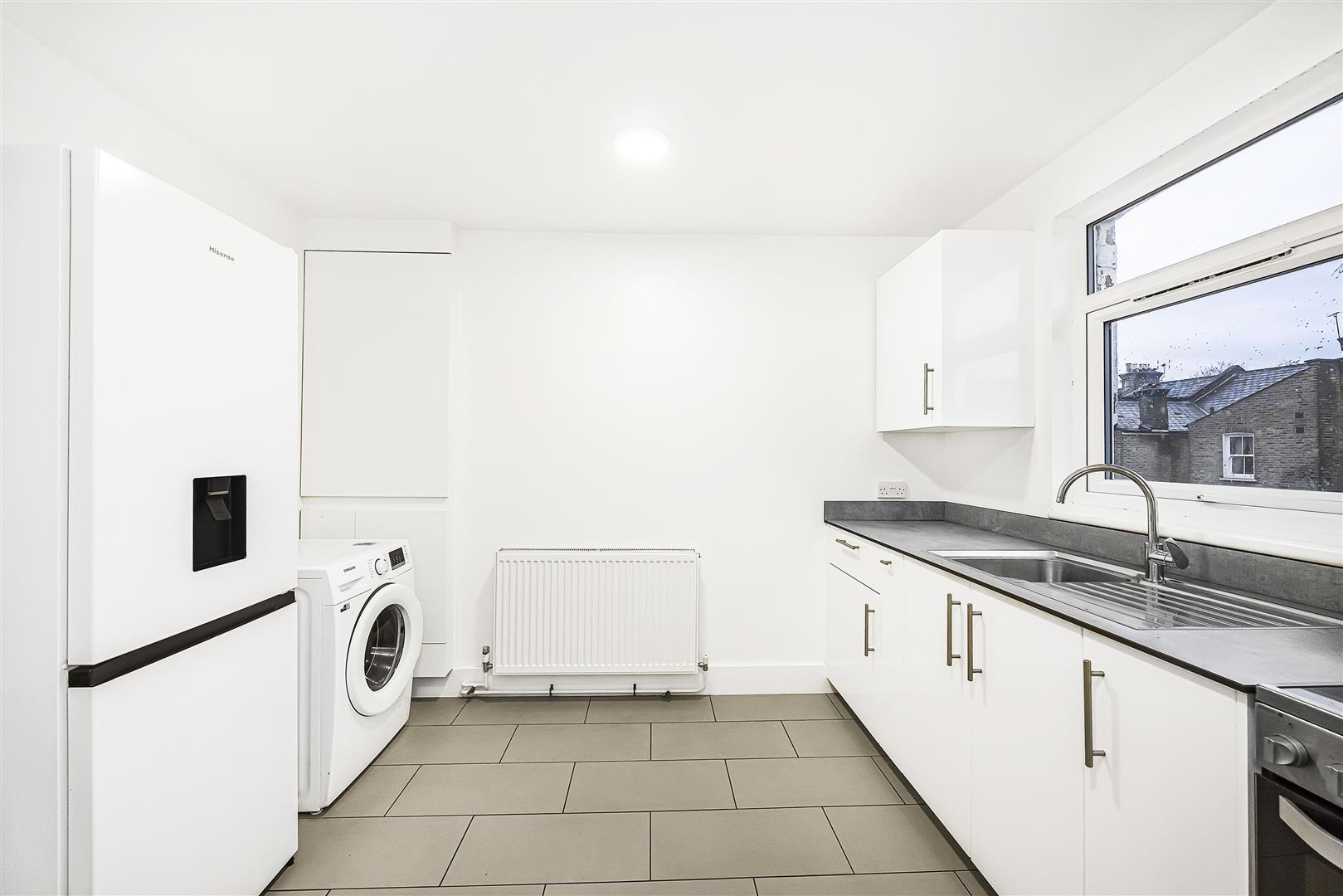 2 bed flat to rent in Francis Road, London  - Property Image 8