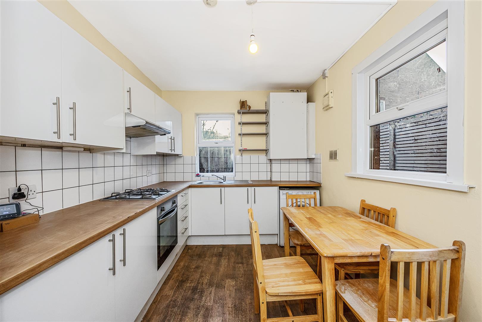 3 bed house for sale in Brookscroft Road, London  - Property Image 3