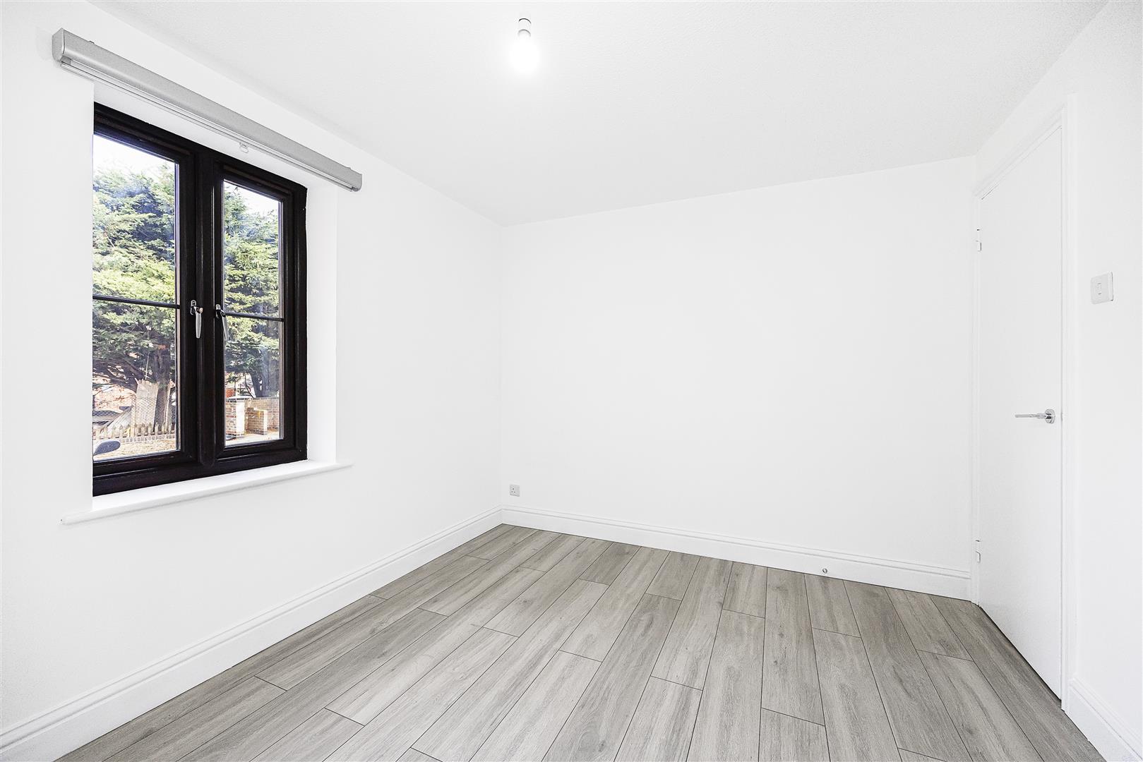 1 bed apartment for sale in Nightingale Way, London  - Property Image 11